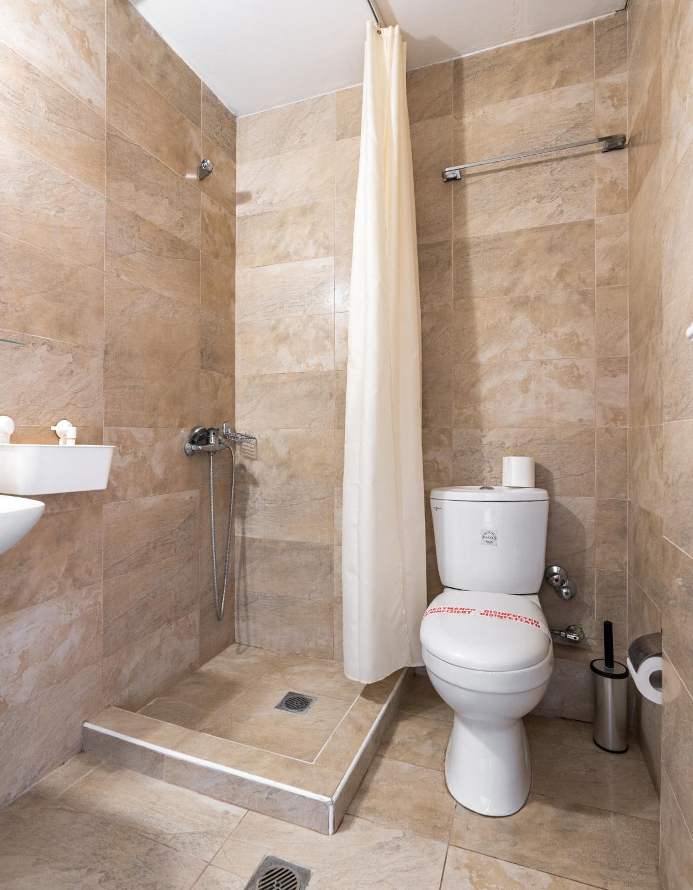 Single Room photo 3