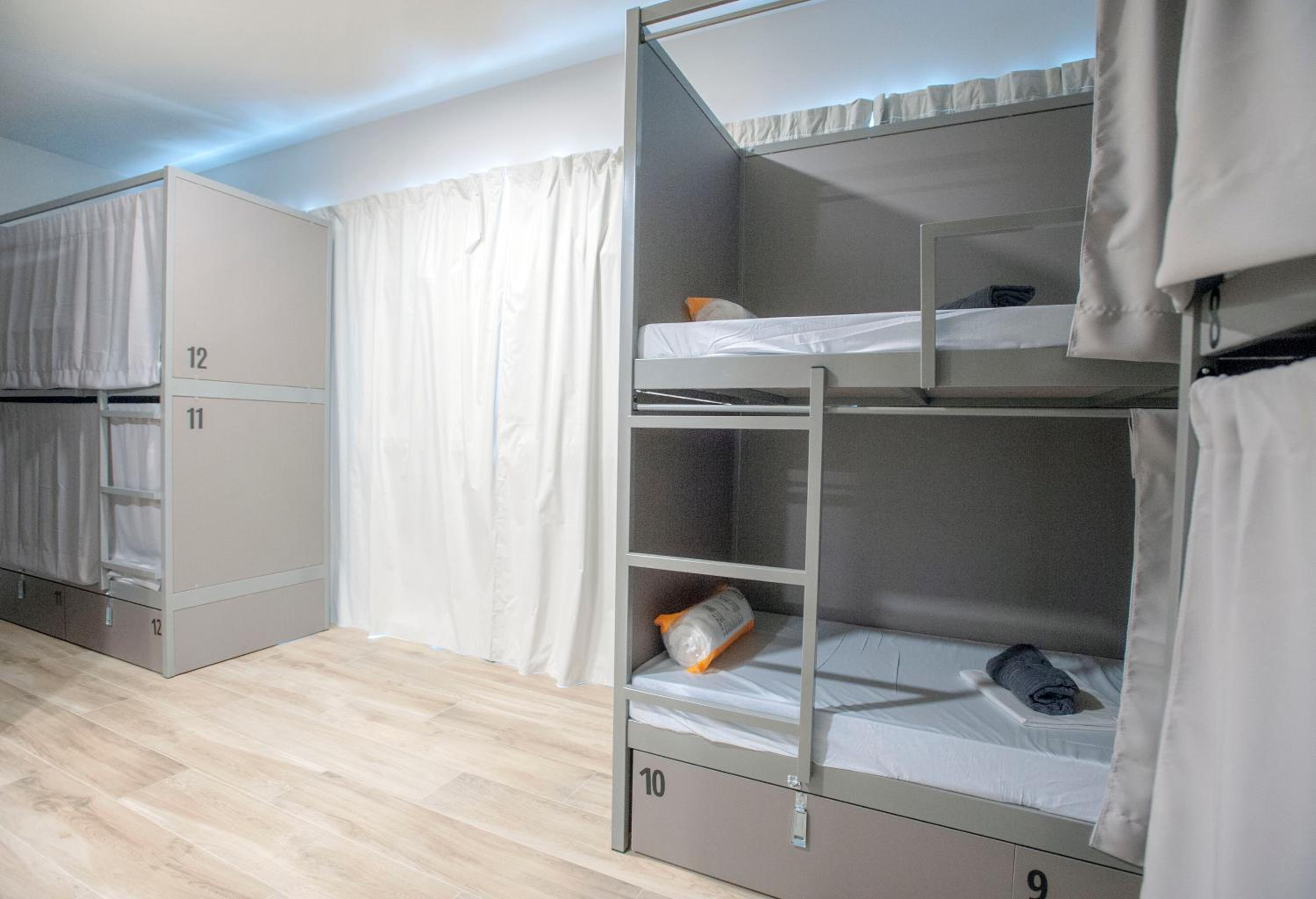 Litera en habitación compartida mixta (20 adultos)