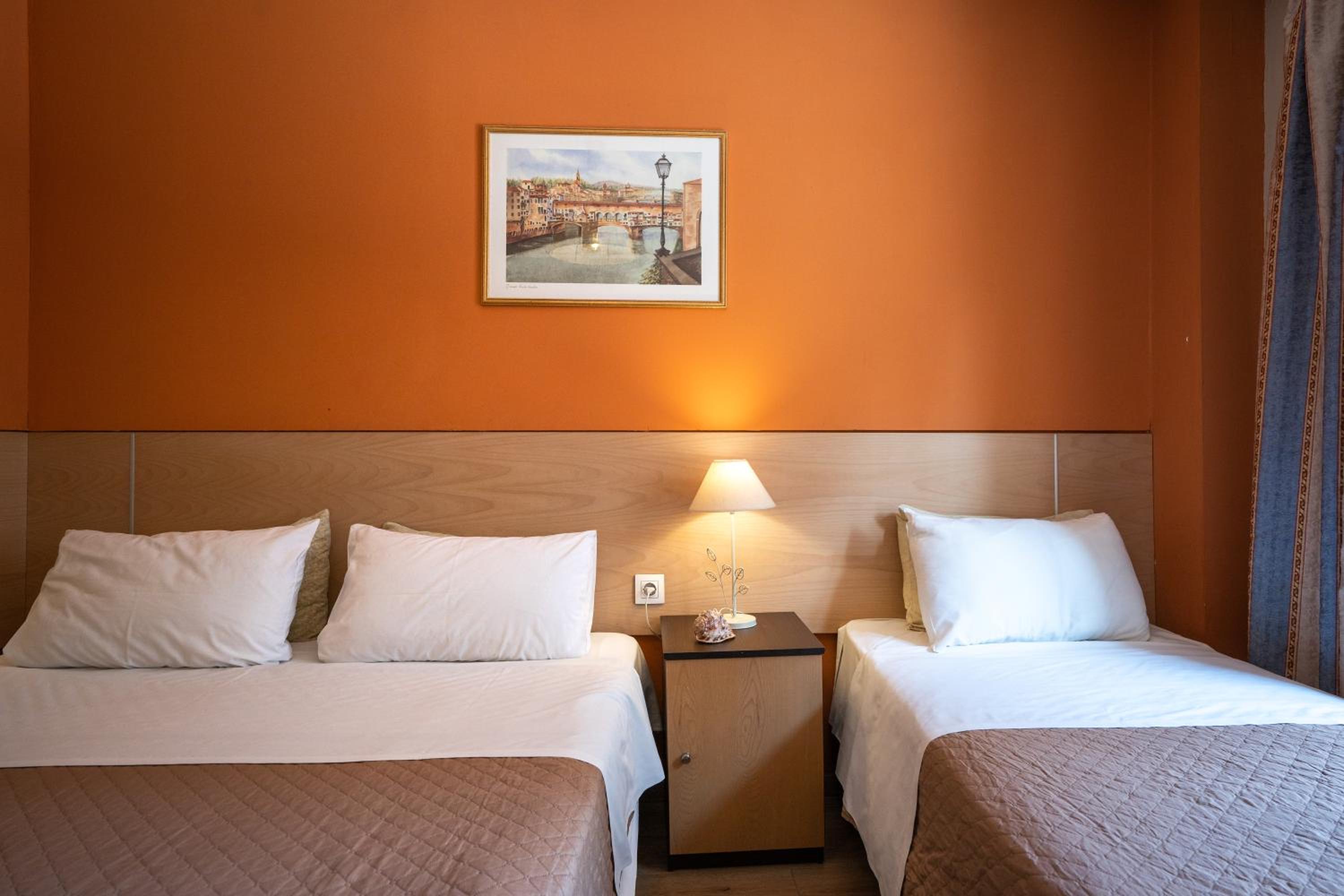 Triple Room photo 2