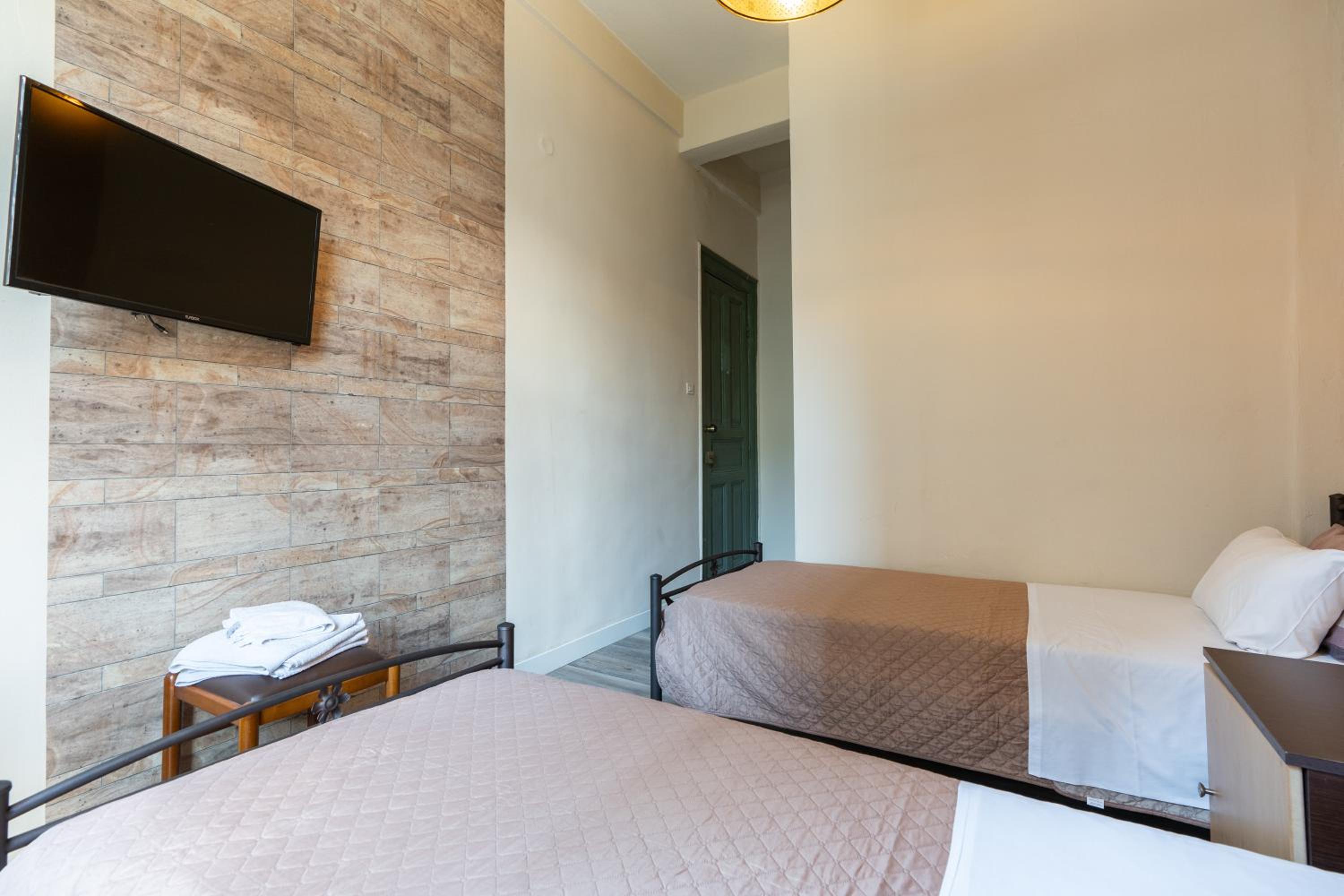 Double or Twin Room photo 2