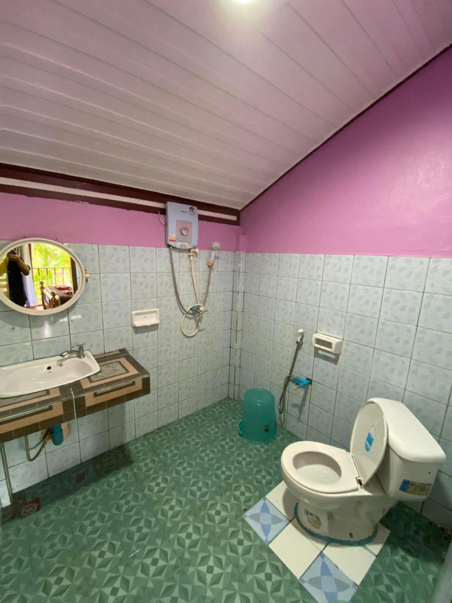 Bungalow With Fan photo 3