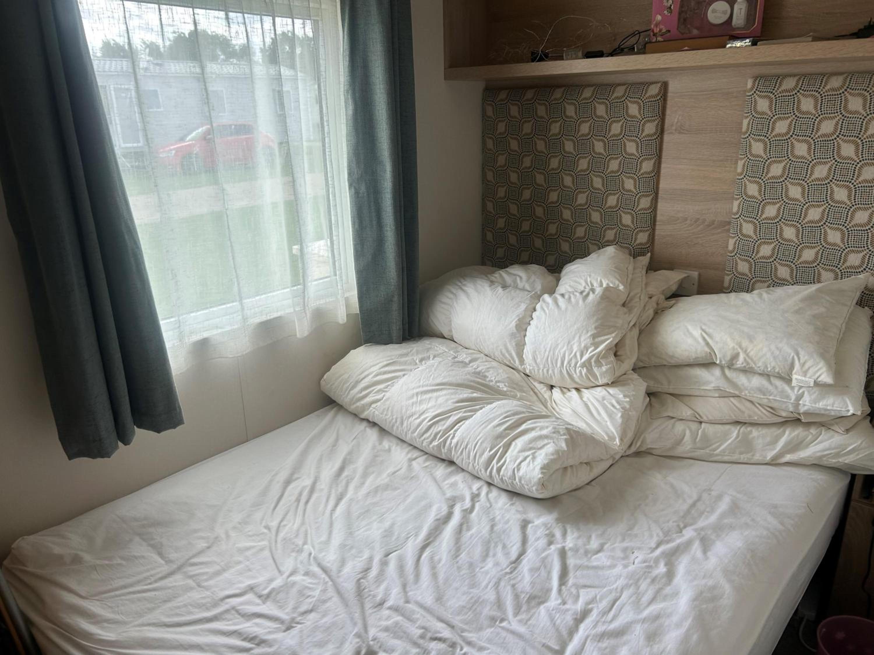 Mobile Home photo 3