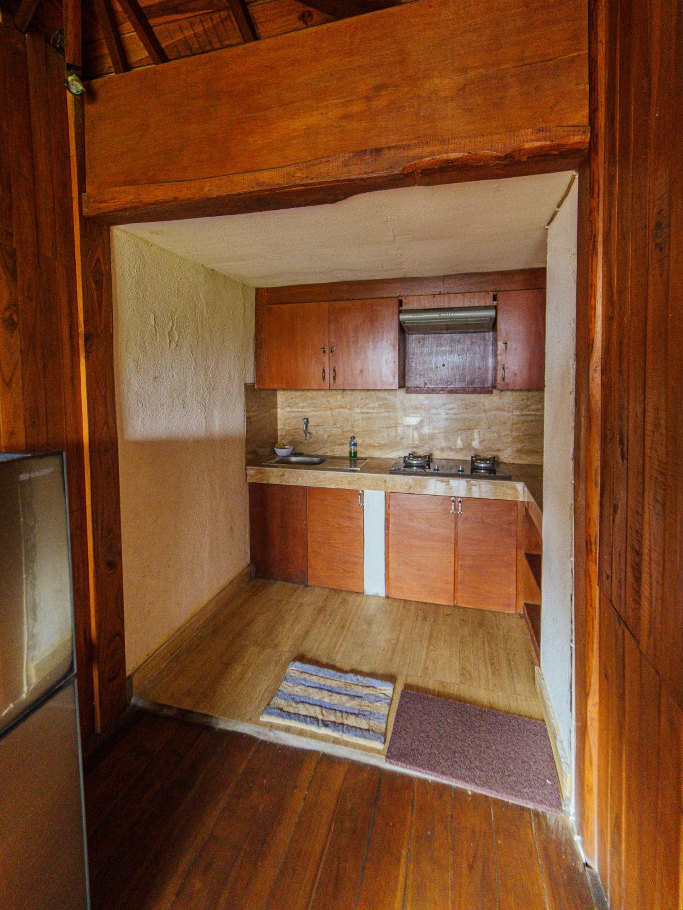 Deluxe Suite - Photo 6