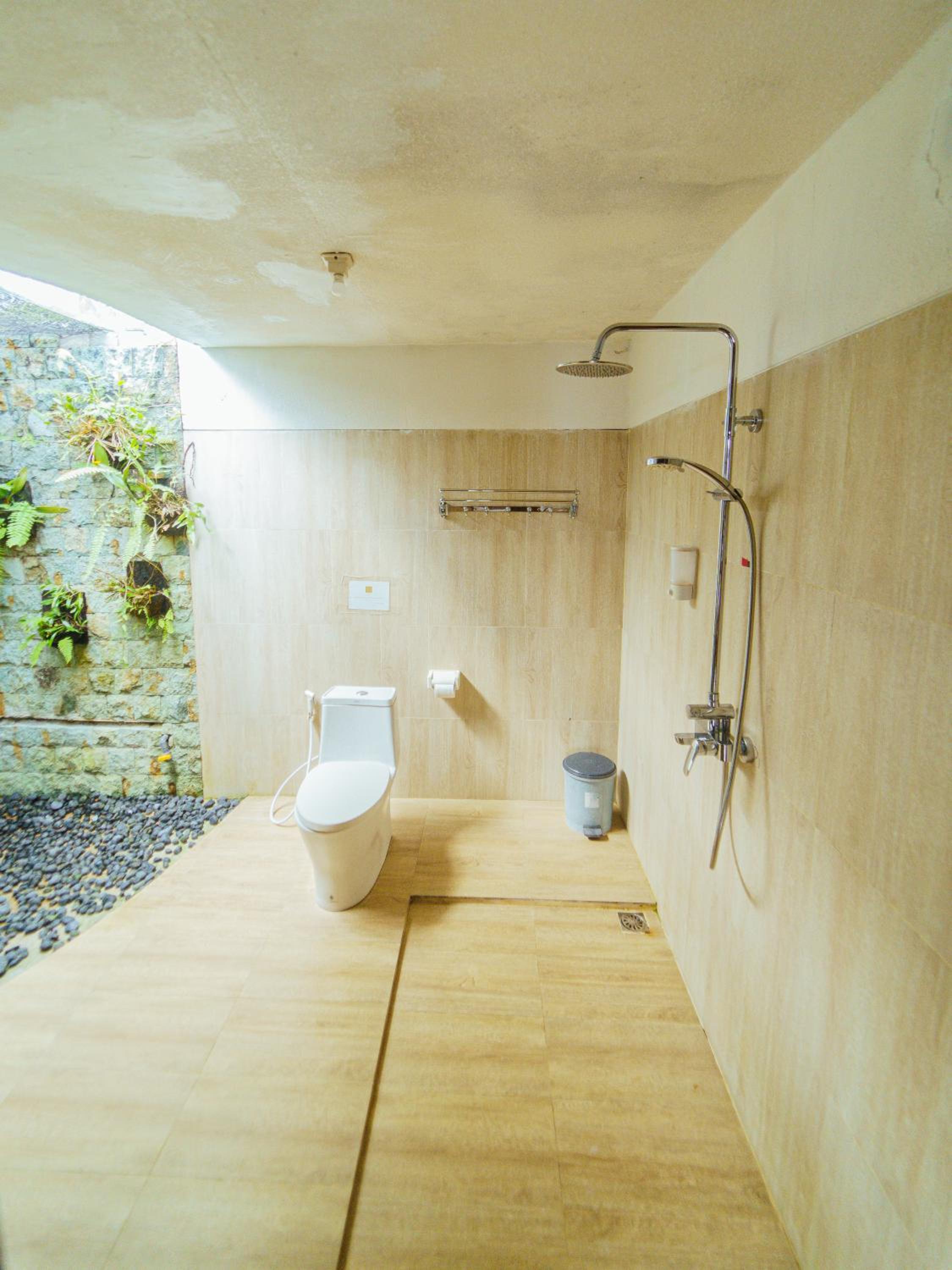 Deluxe Suite - Photo 7
