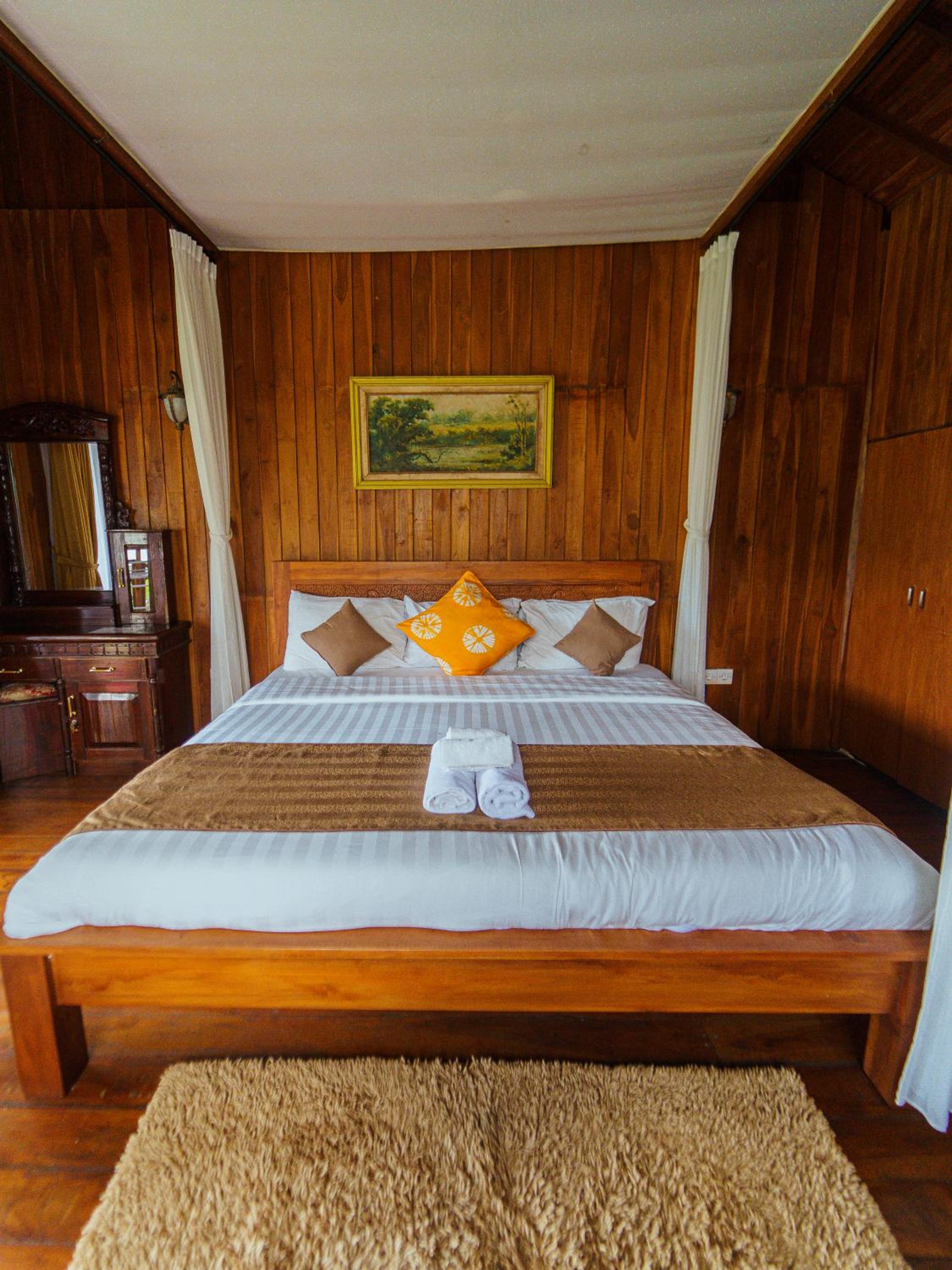 Deluxe Suite - Photo 1