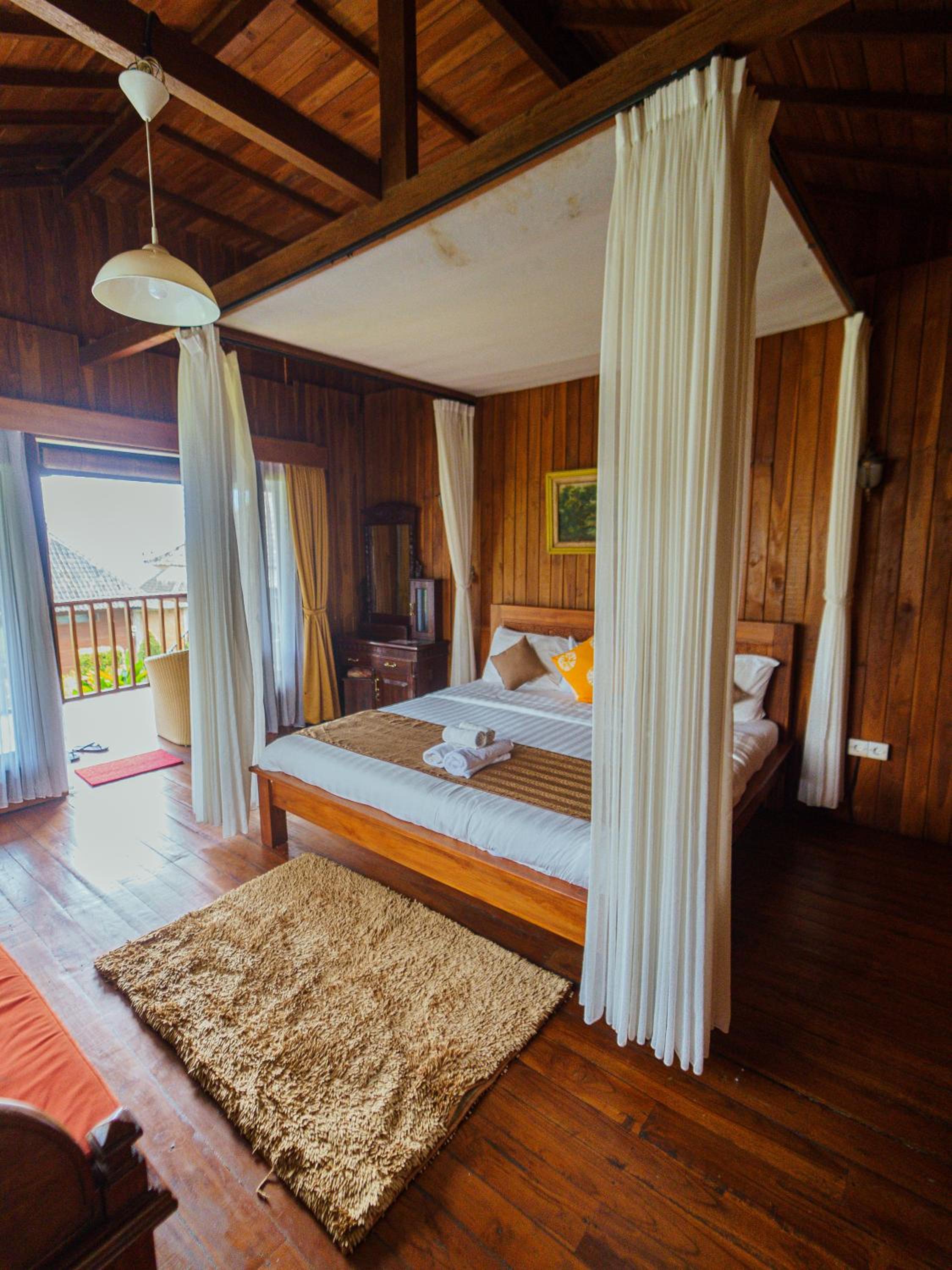 Deluxe Suite - Photo 9
