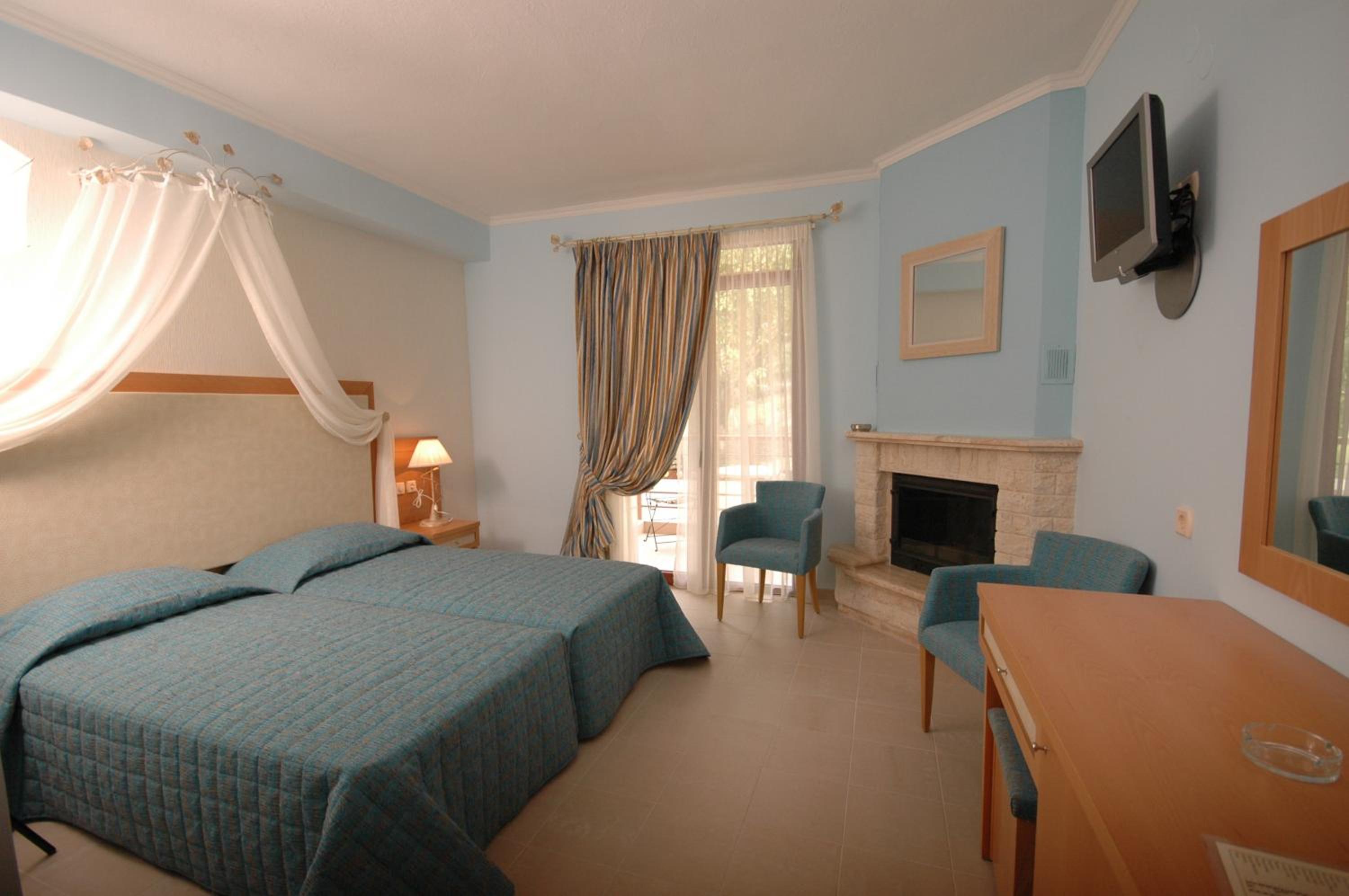 Double or Twin Room with Fireplace