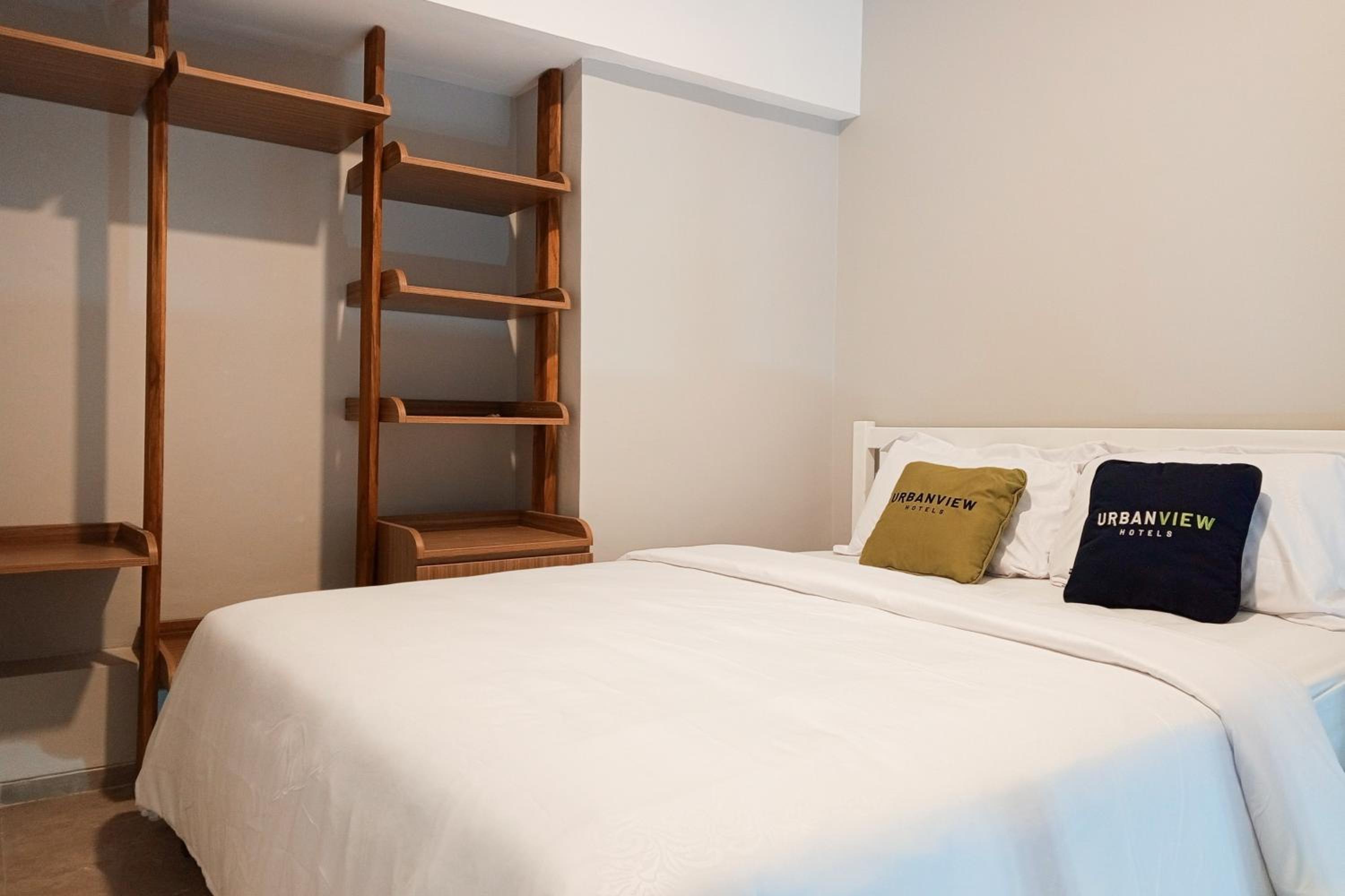 Suite - Photo 1