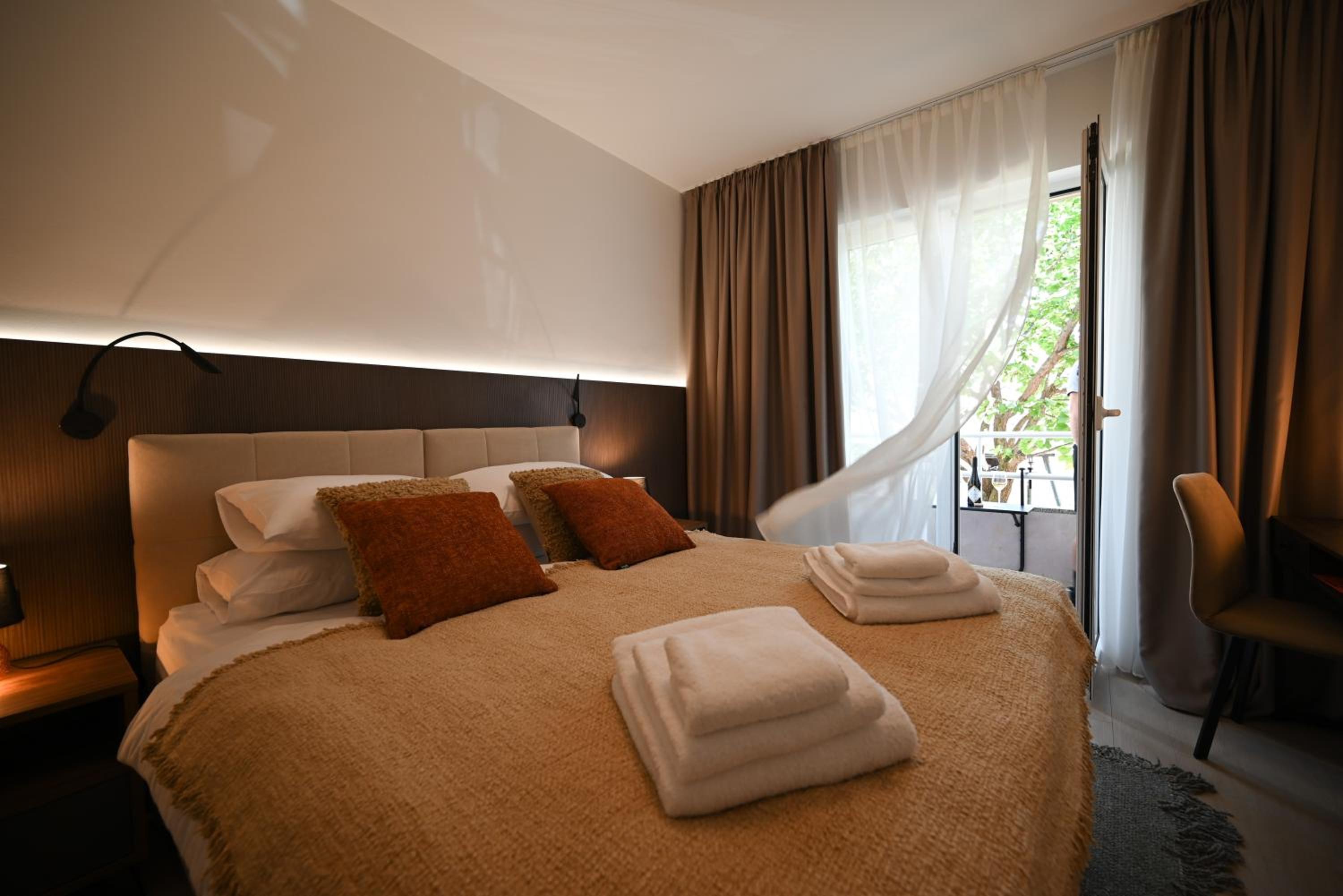 Apricot Apartment