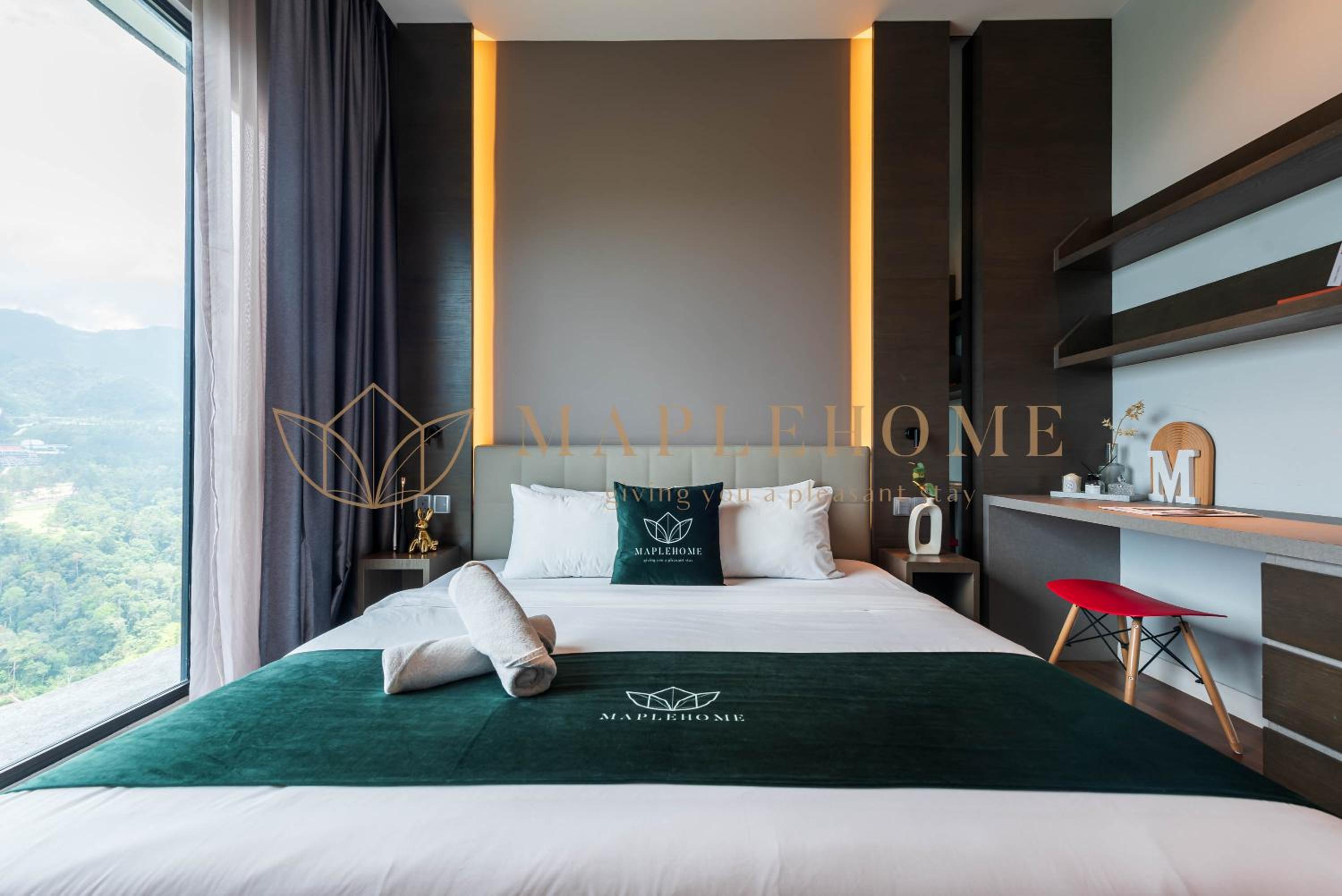 Royal Three-Bedroom Suite - Photo 17