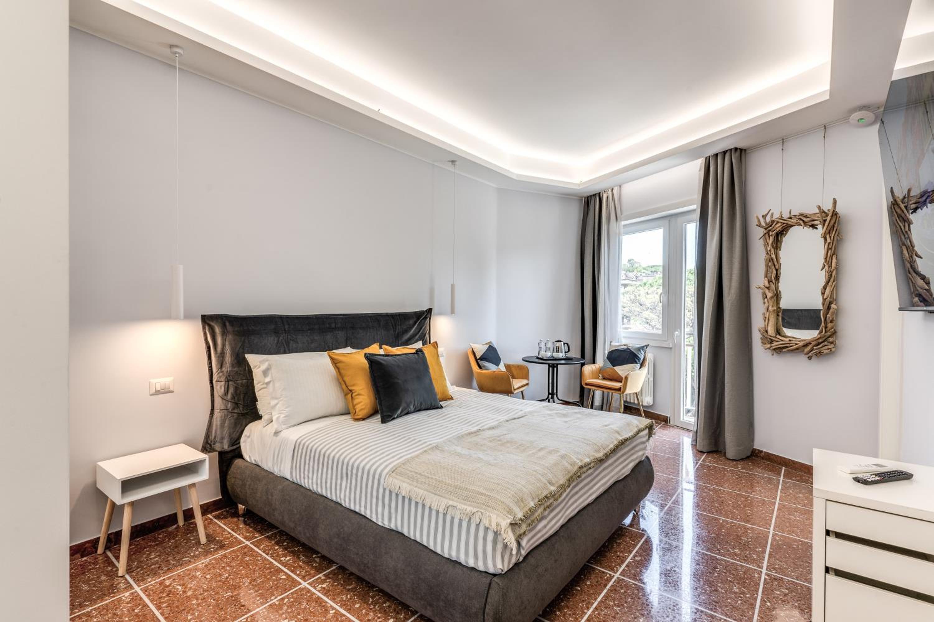 Queen Room with Balcony