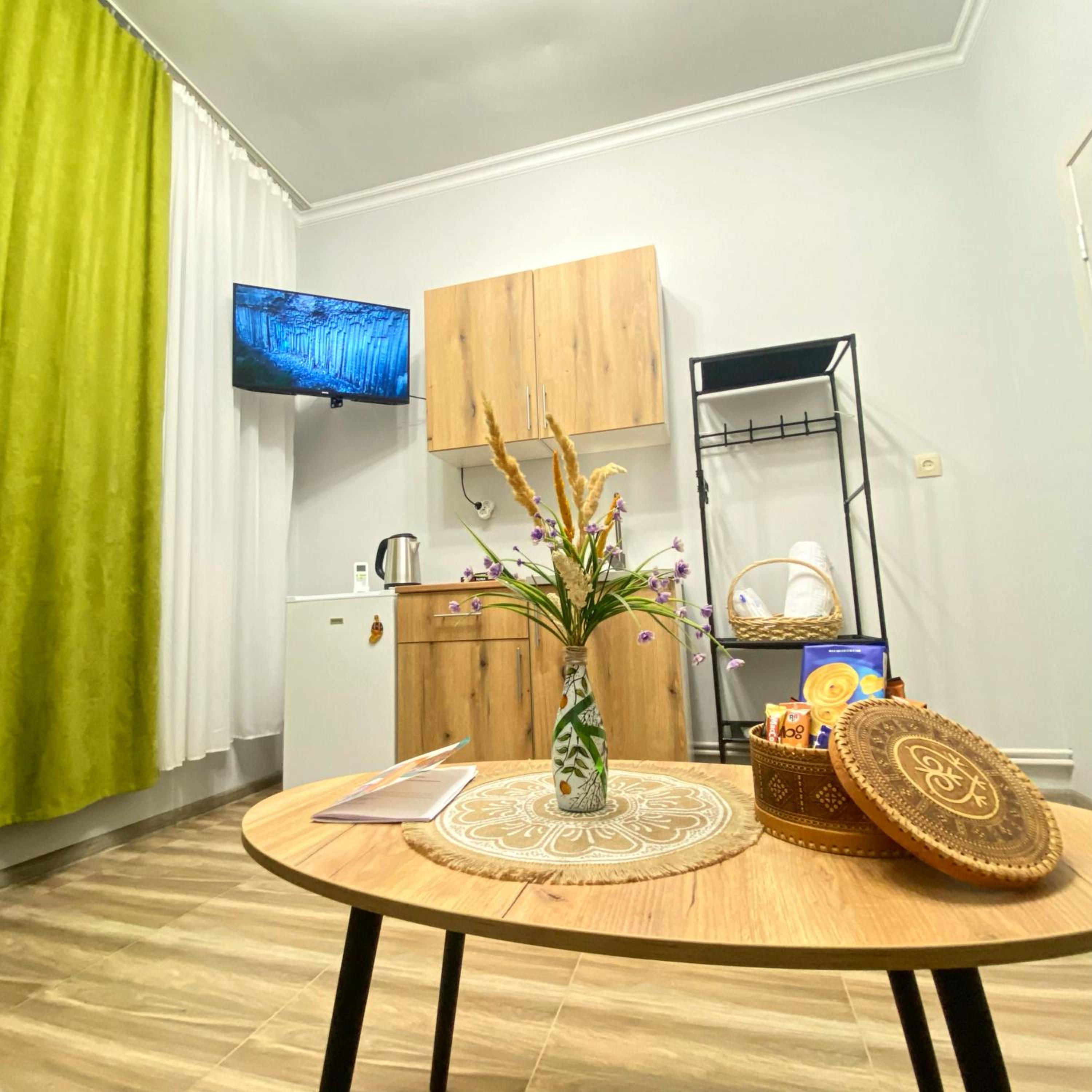 Studio Apartment photo 2