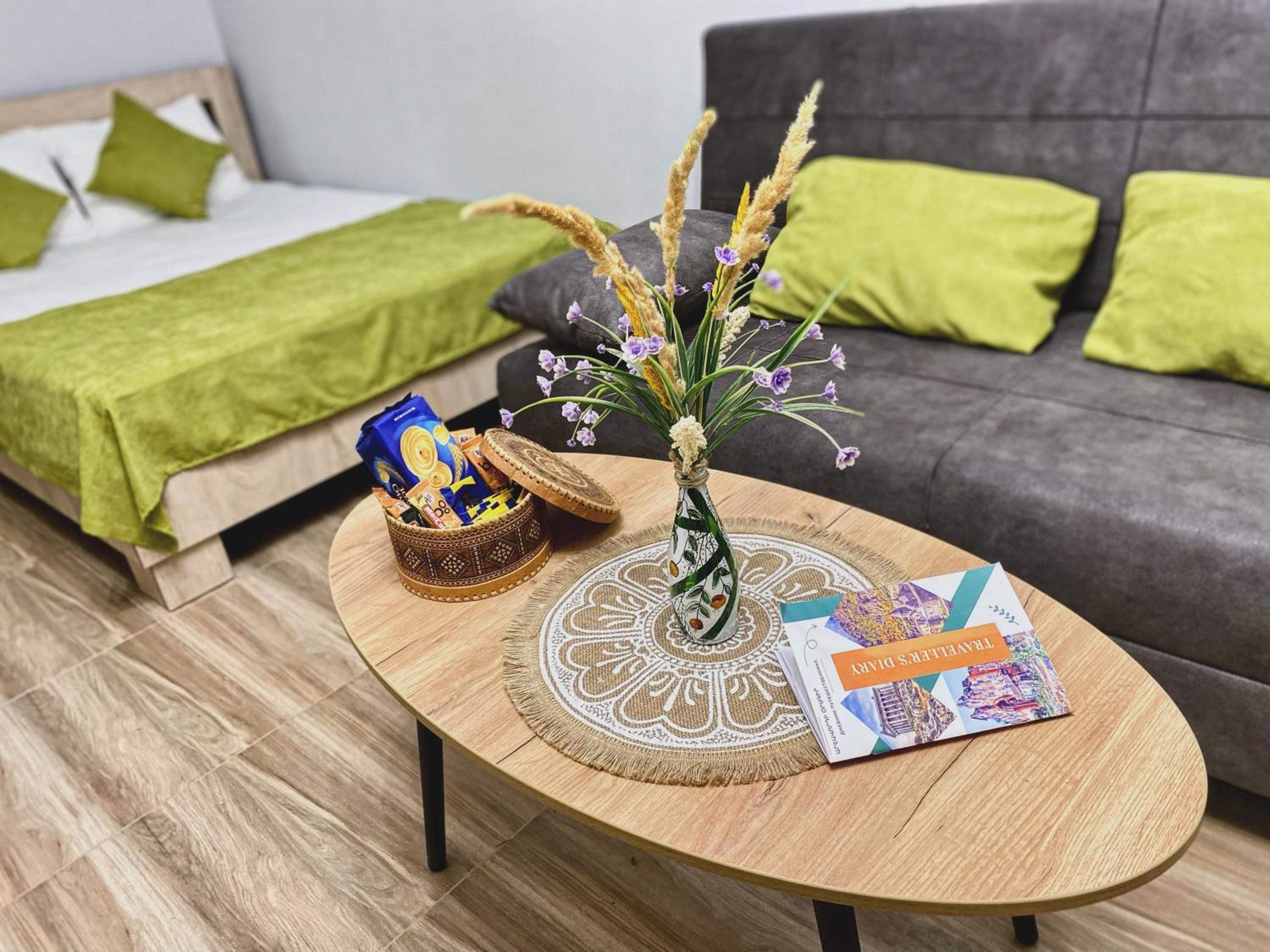 Studio Apartment photo 3