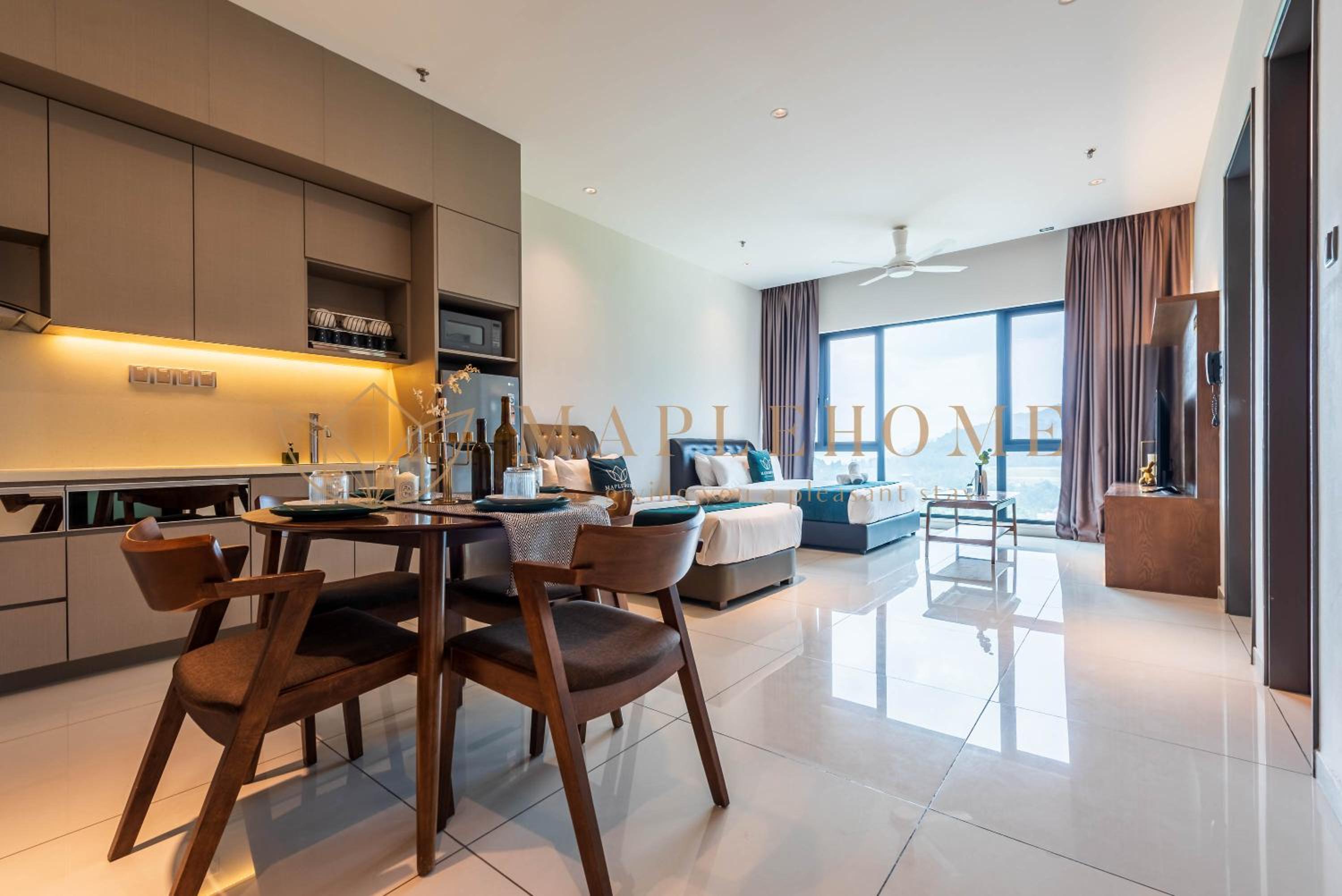 Premier King Suite - Photo 3