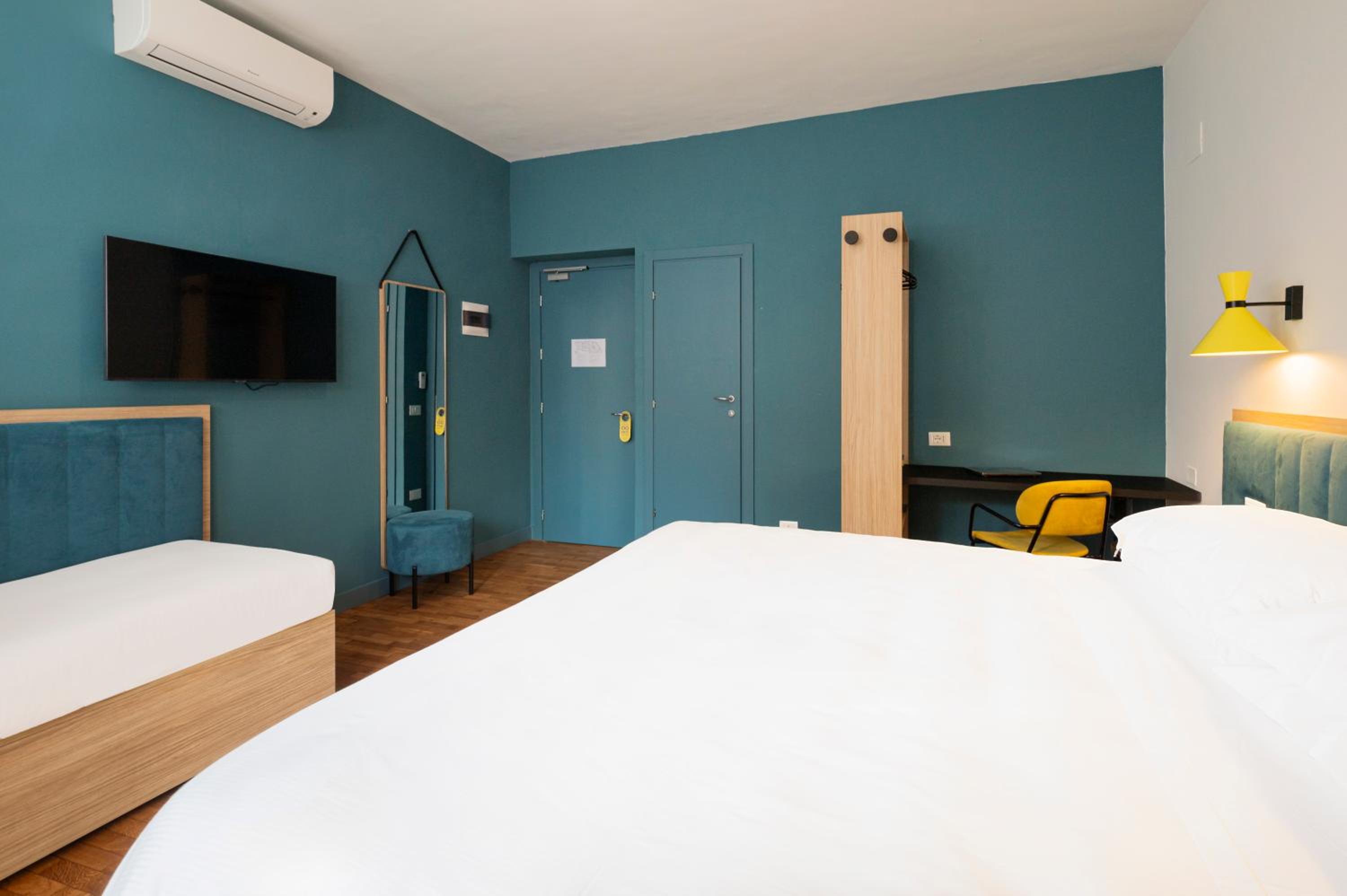 Standard Triple Room - Photo 1