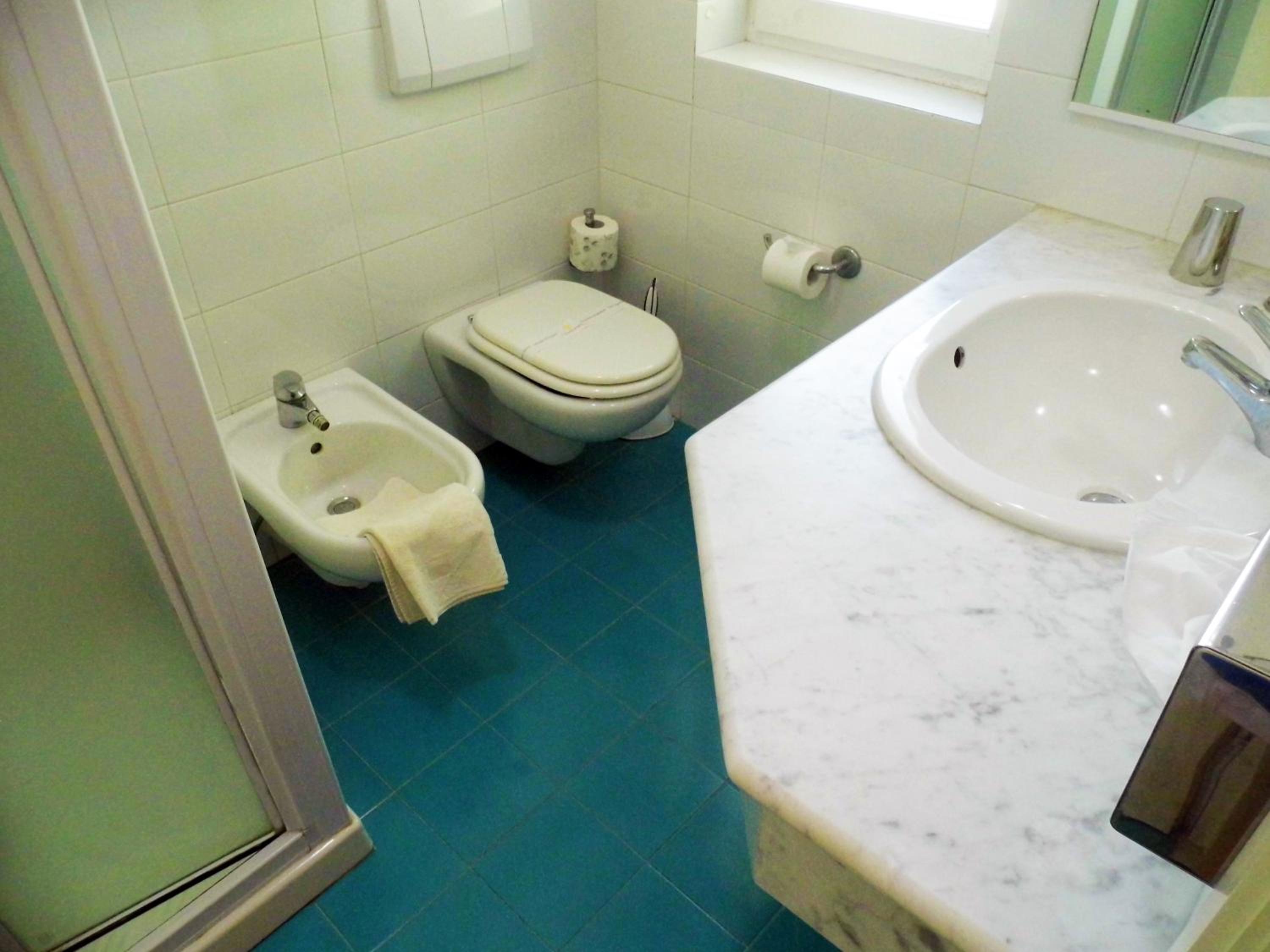 Quadruple Room With Sea View - Photo 15