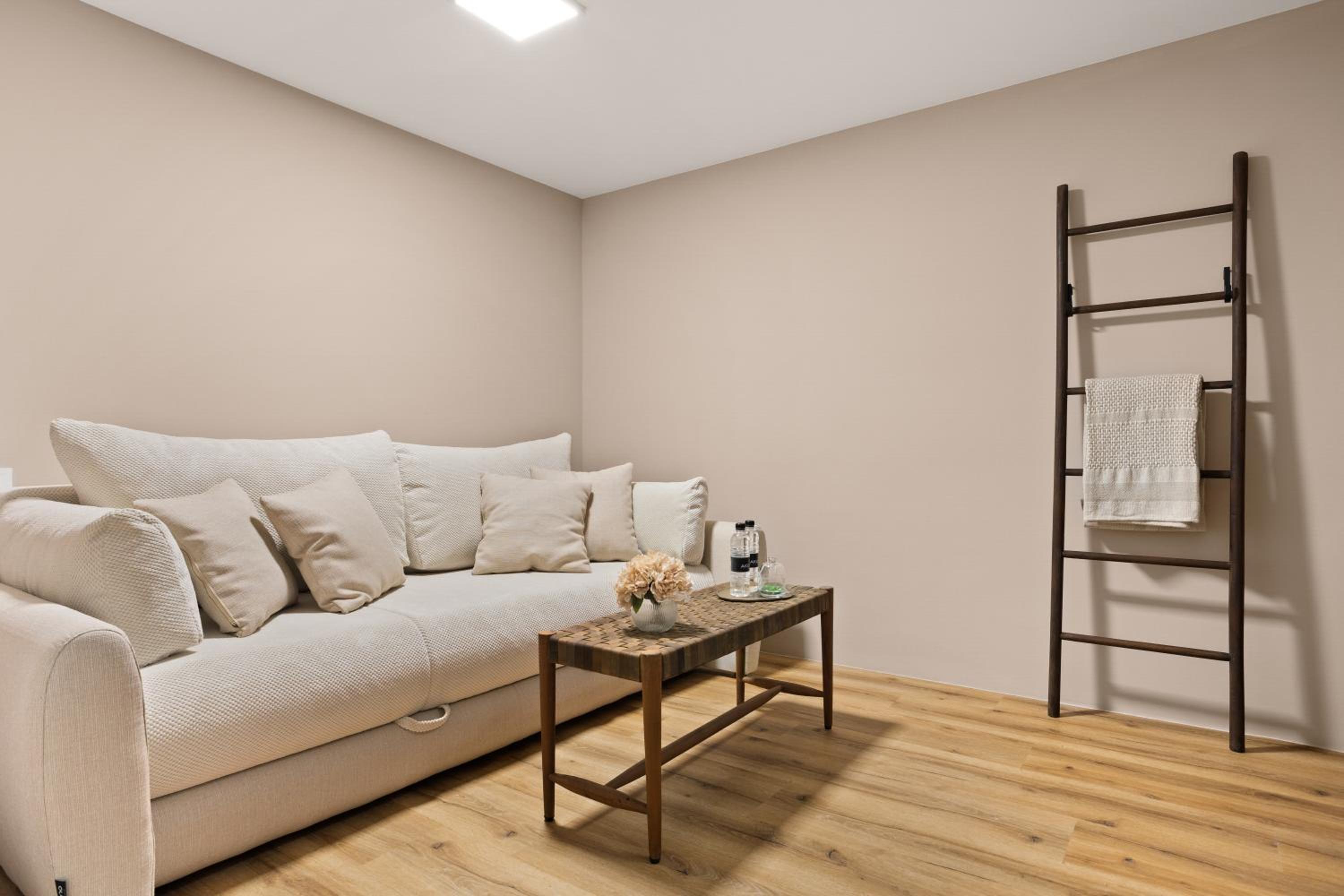 Double Room with Extra Bed photo 3