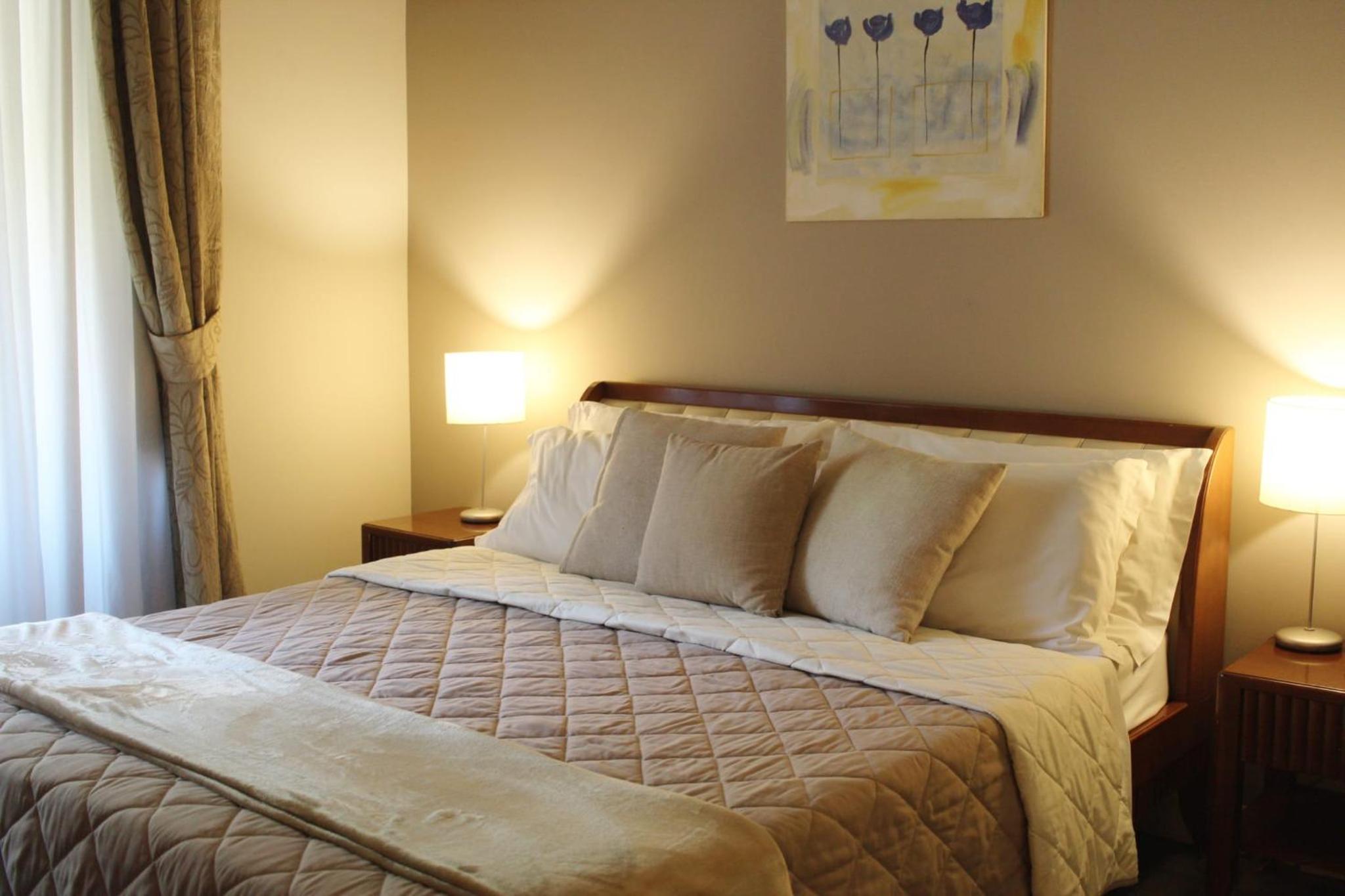 Double Room - Photo 5