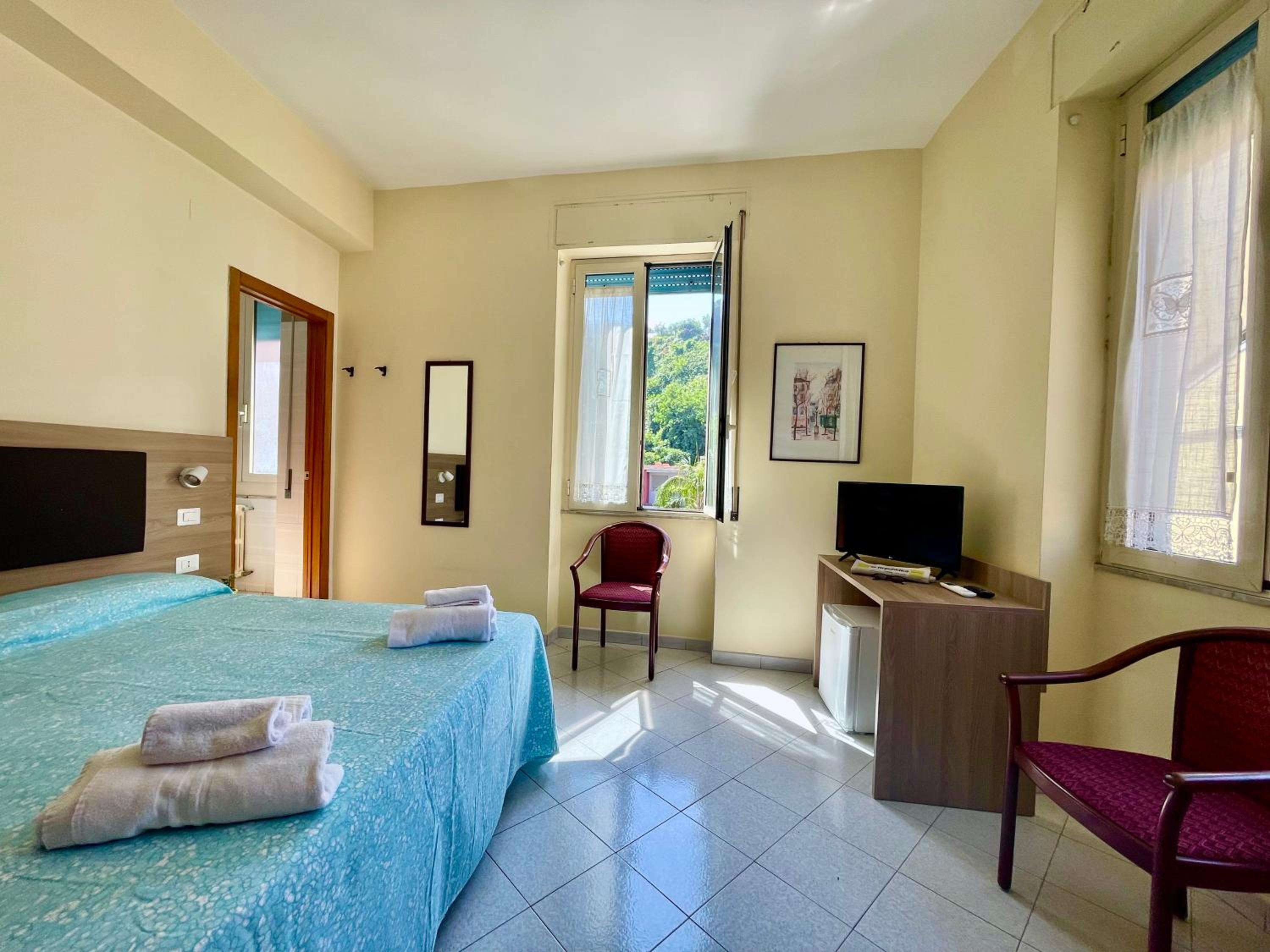 Double Room With Private Bathroom
