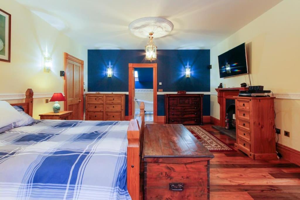 Villa photo 1