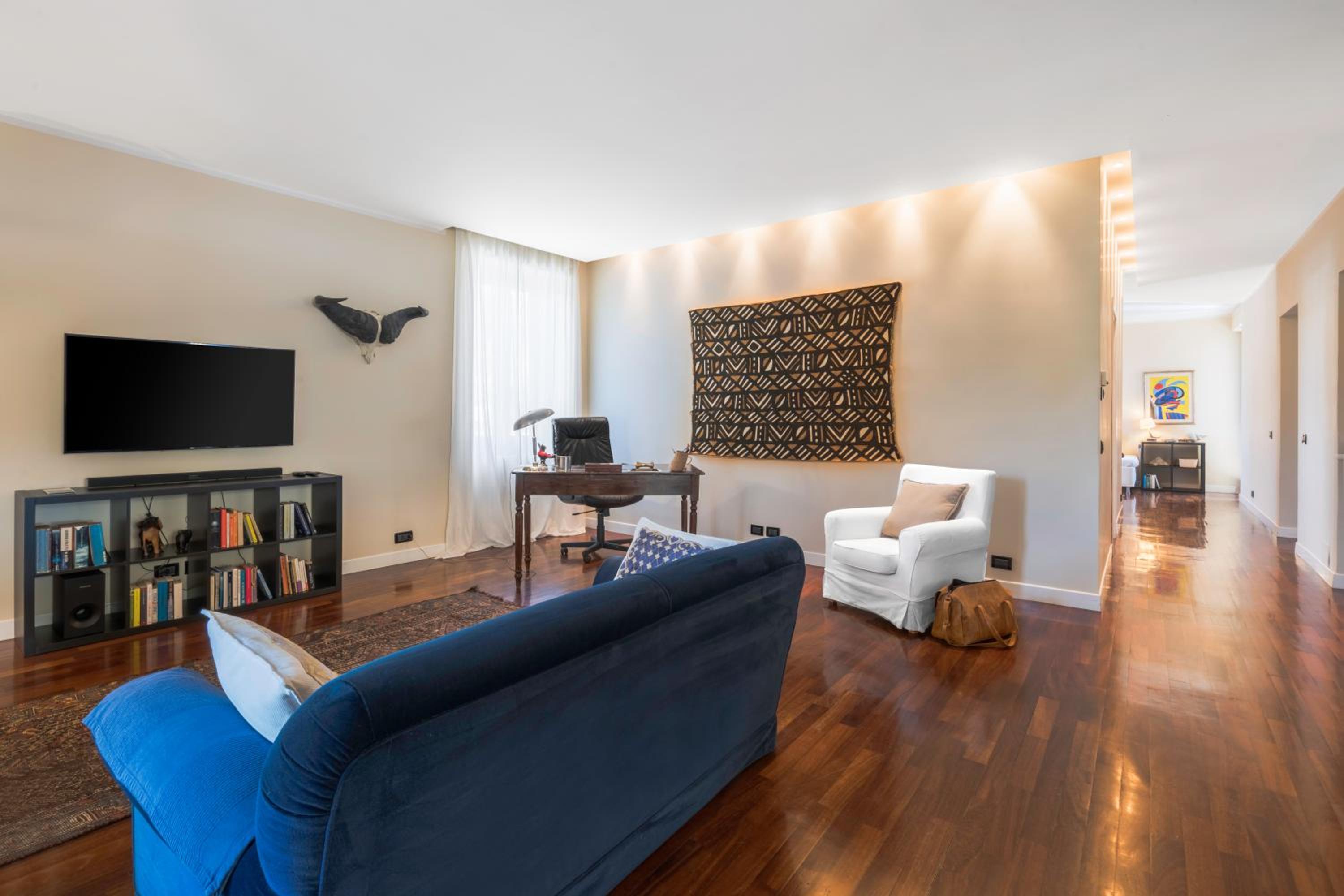 Three-Bedroom Apartment photo 1
