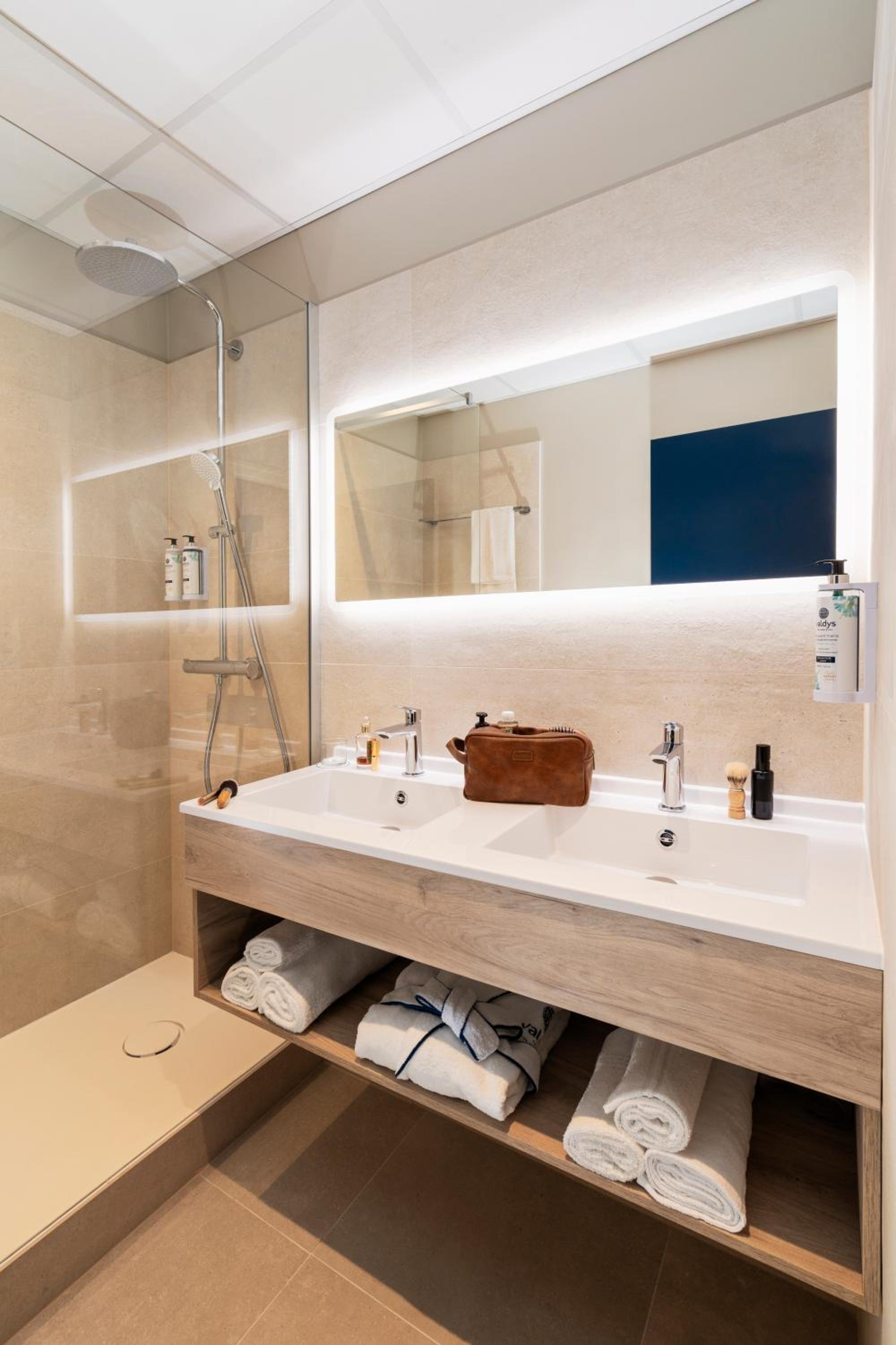 Family Suite - Photo 2