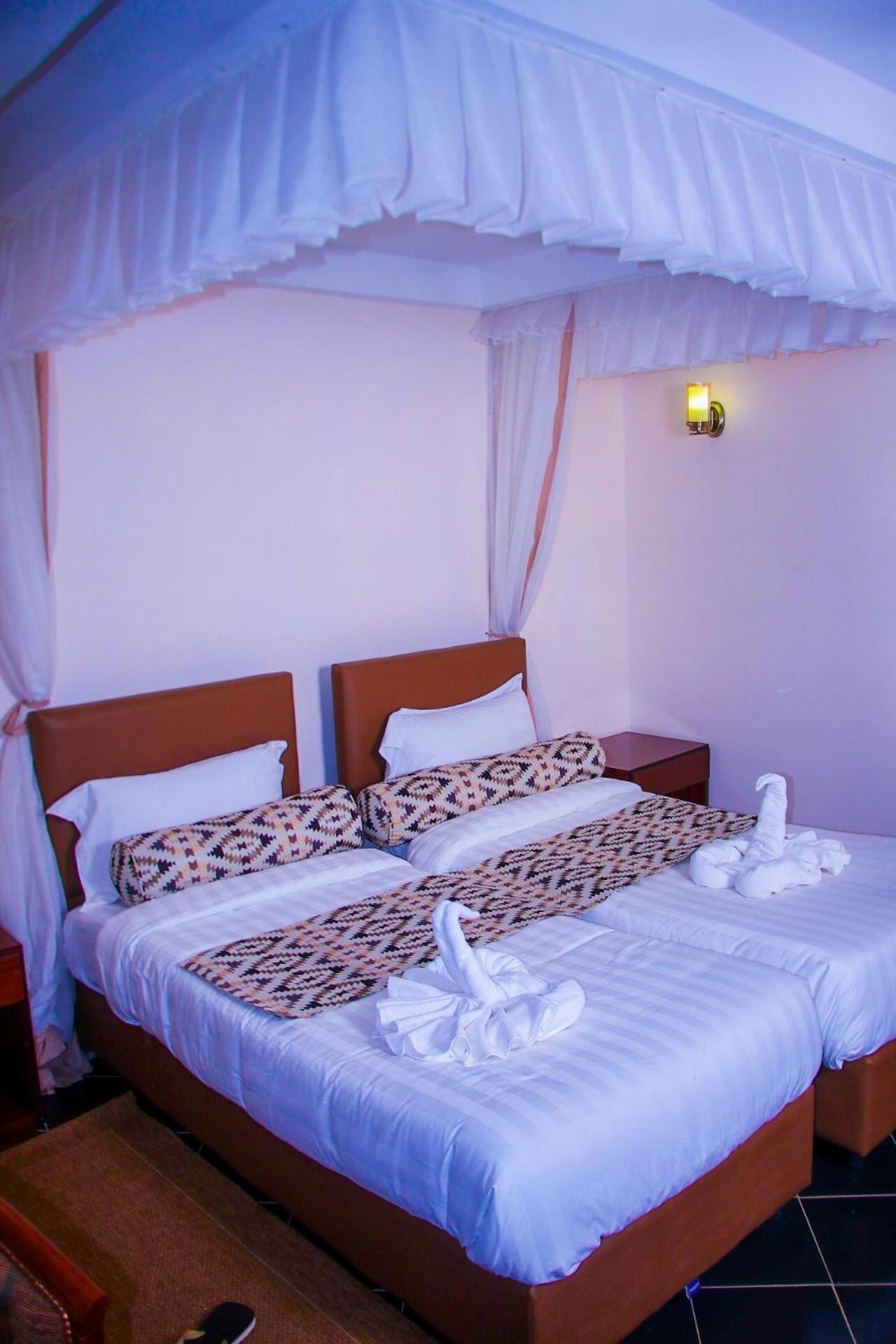 Deluxe Twin Room photo 2