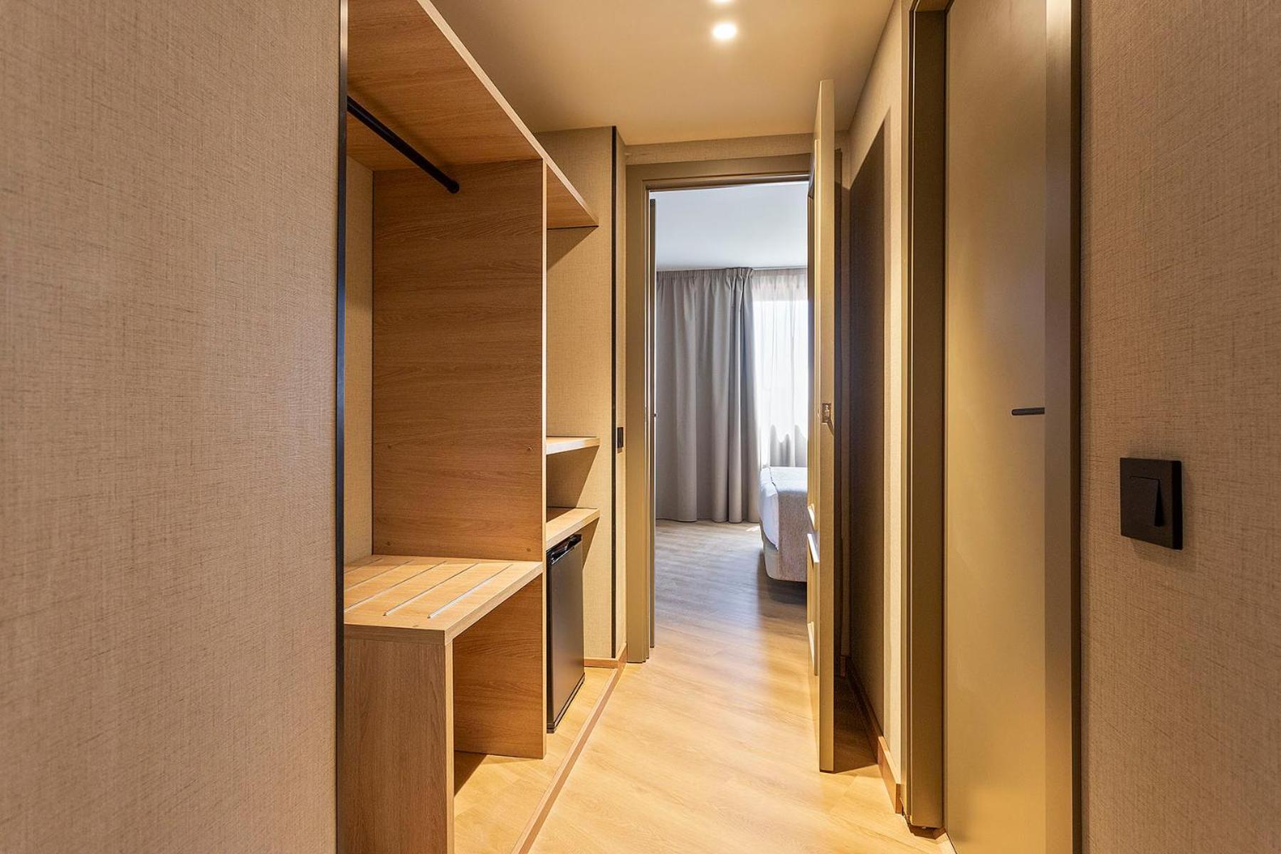 Quadruple Room - Photo 14