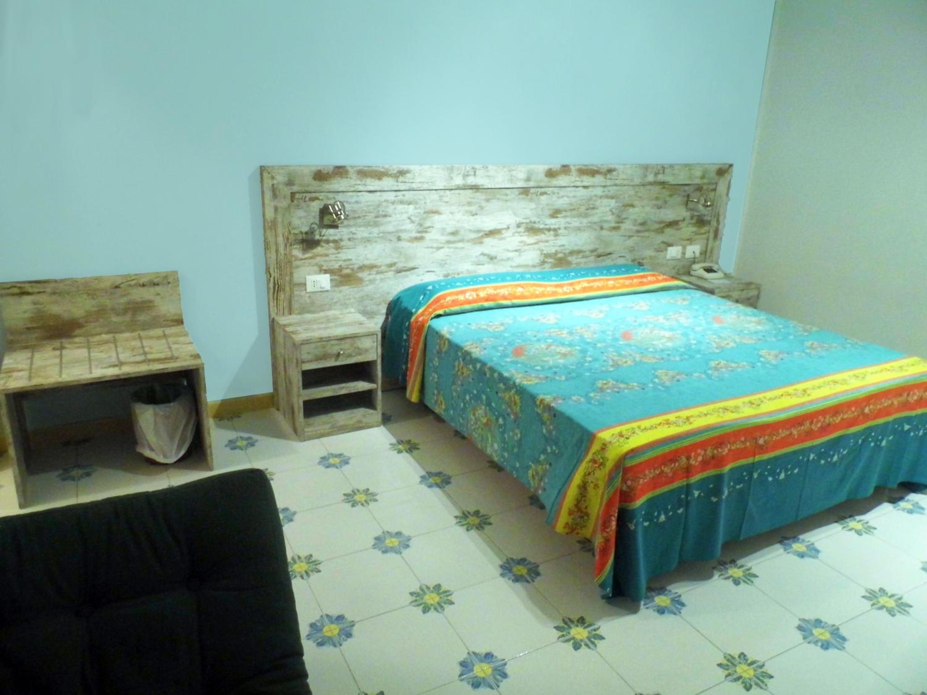 Quadruple Room With Sea View - Photo 10
