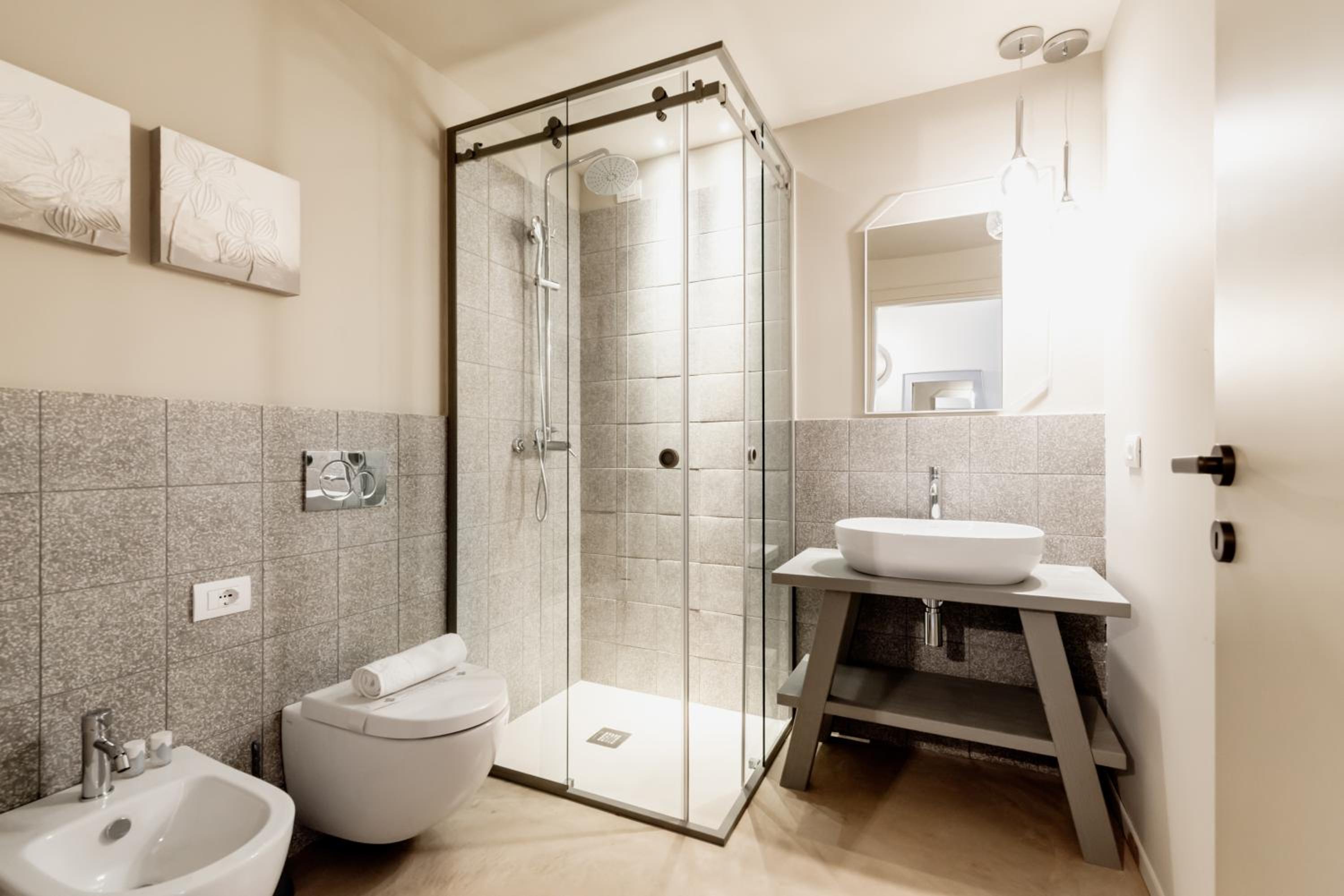 Standard Double Room - Photo 7