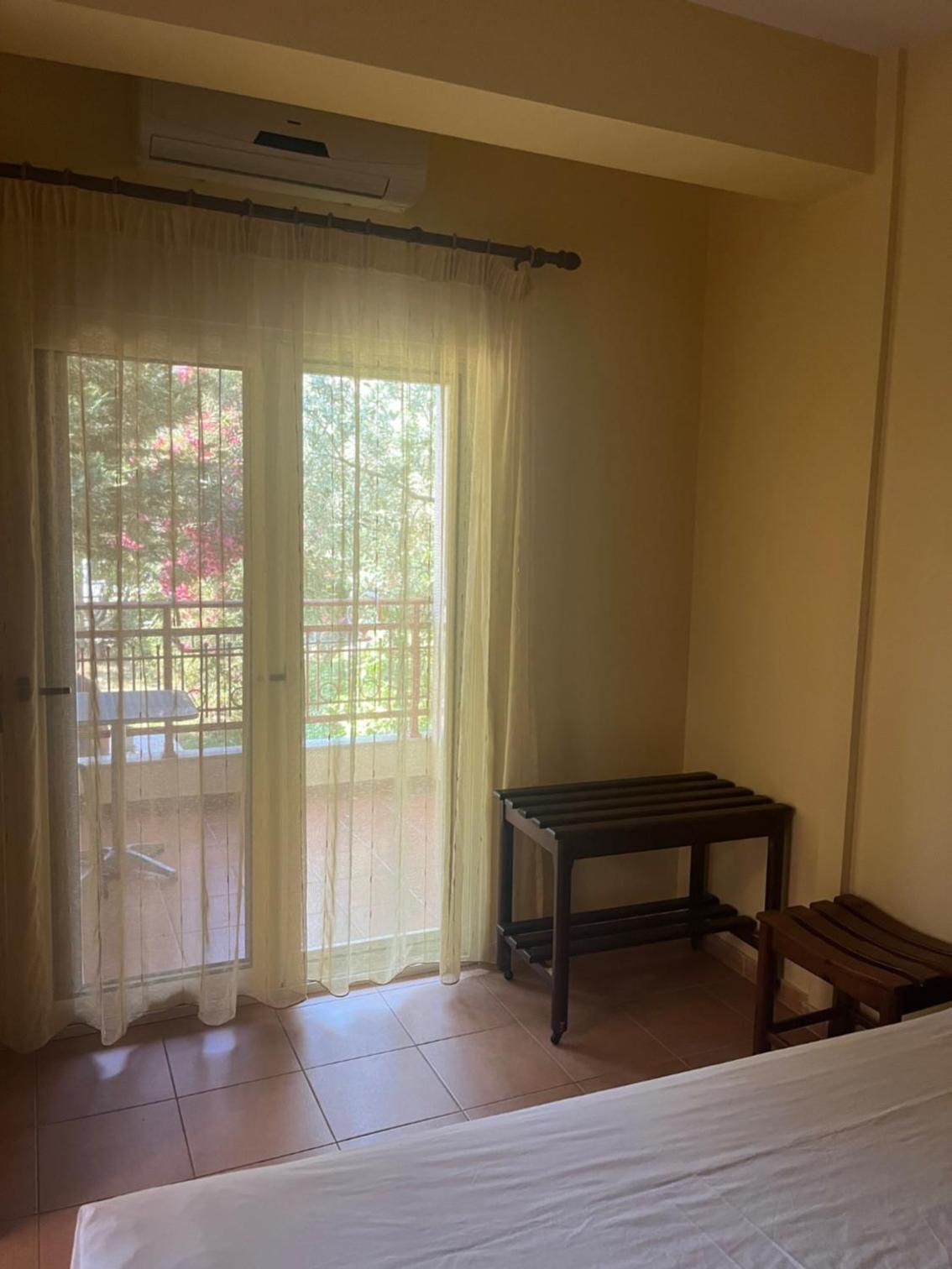 Small Double Room photo 1