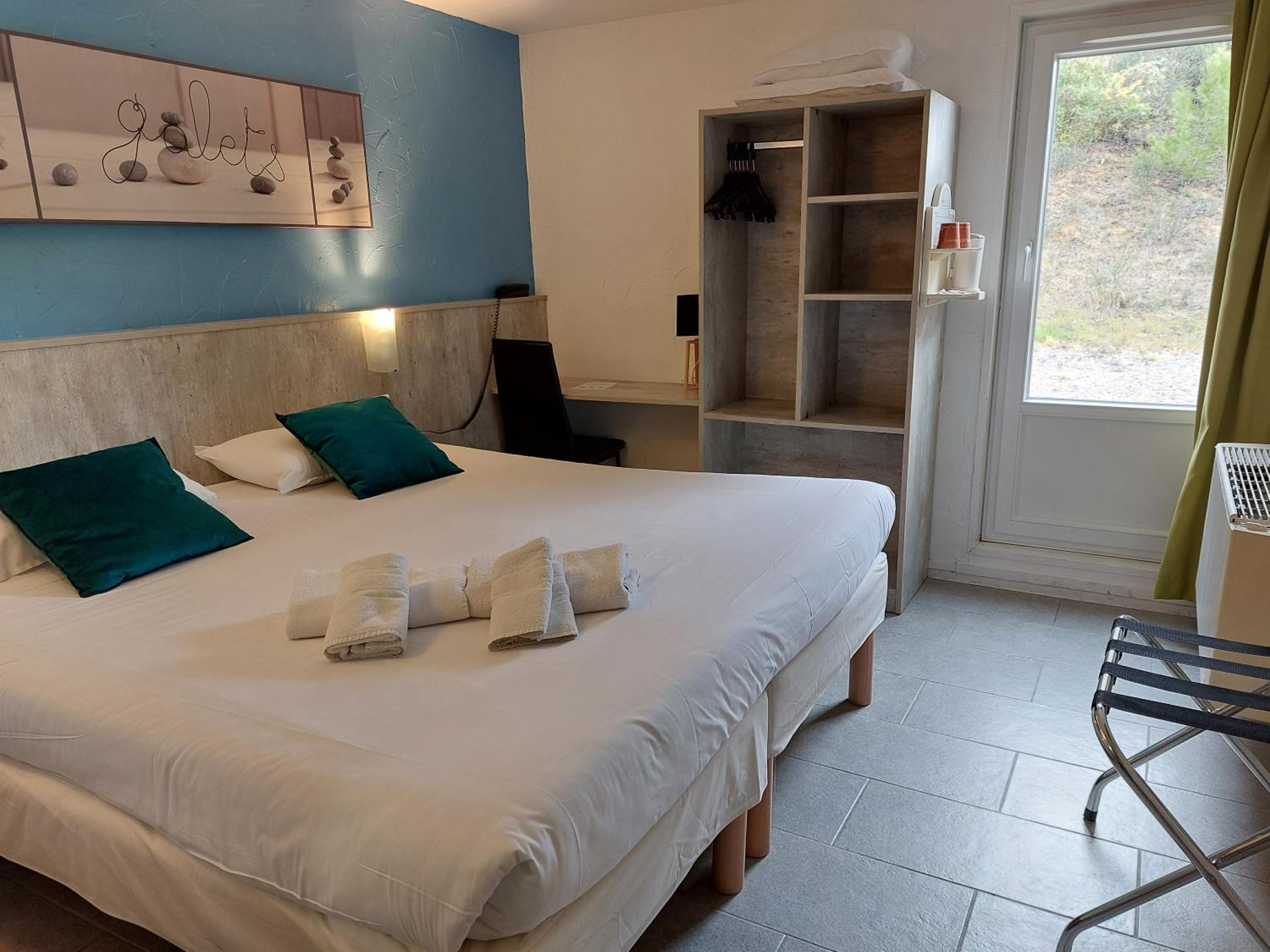Double Room with Terrace - Photo 4