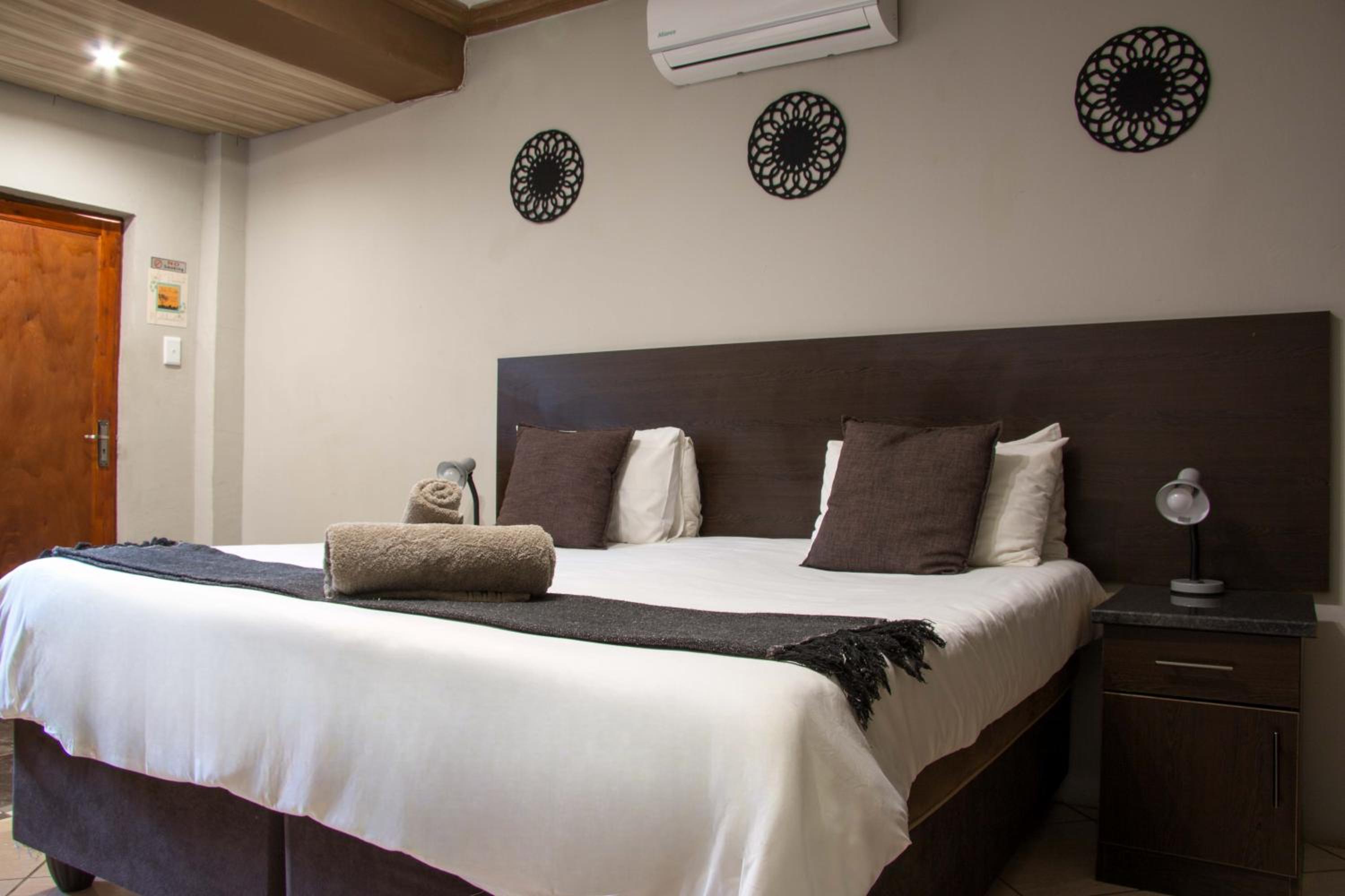Deluxe Double Room photo 2