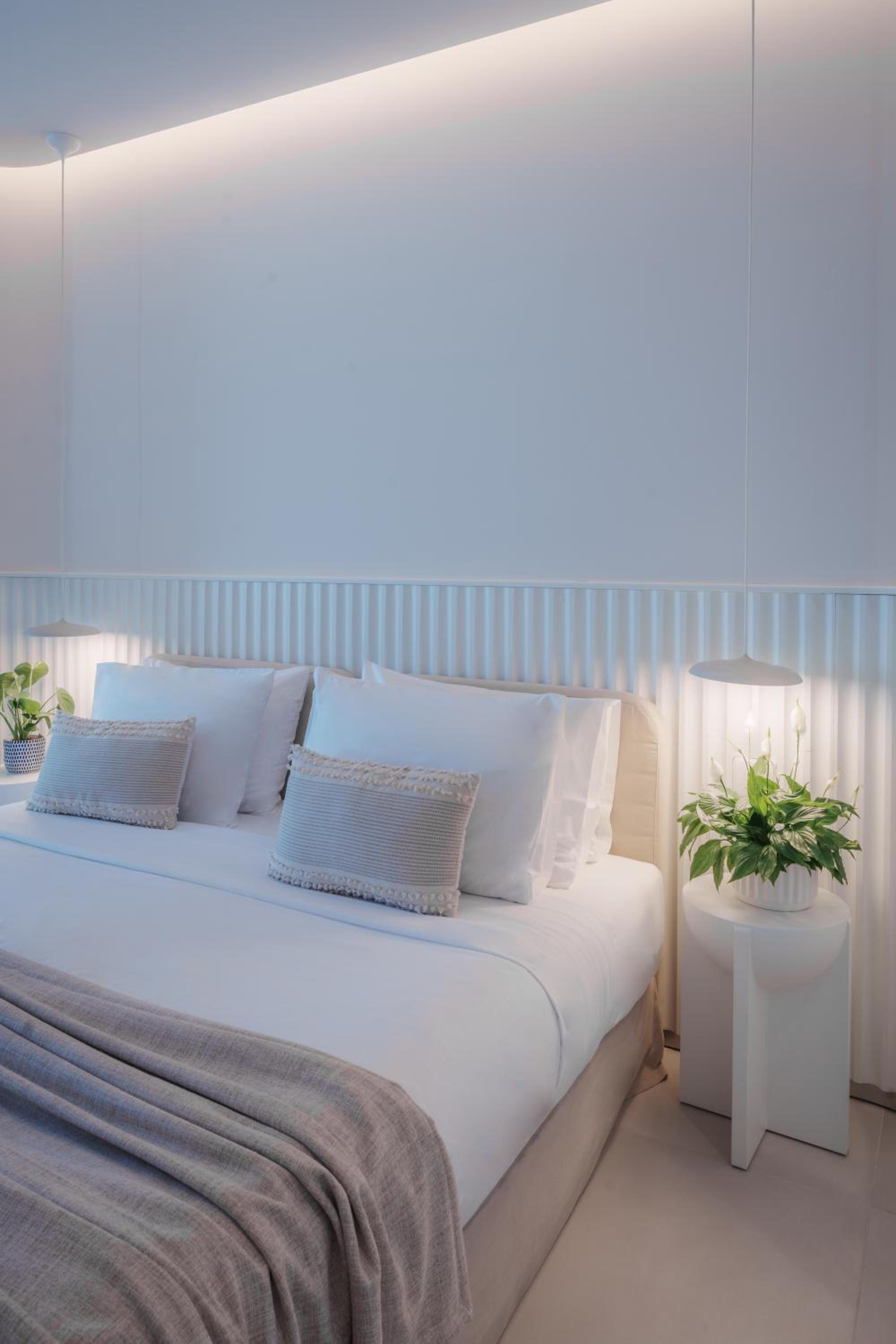 Superior Suite with Sea View - Photo 12