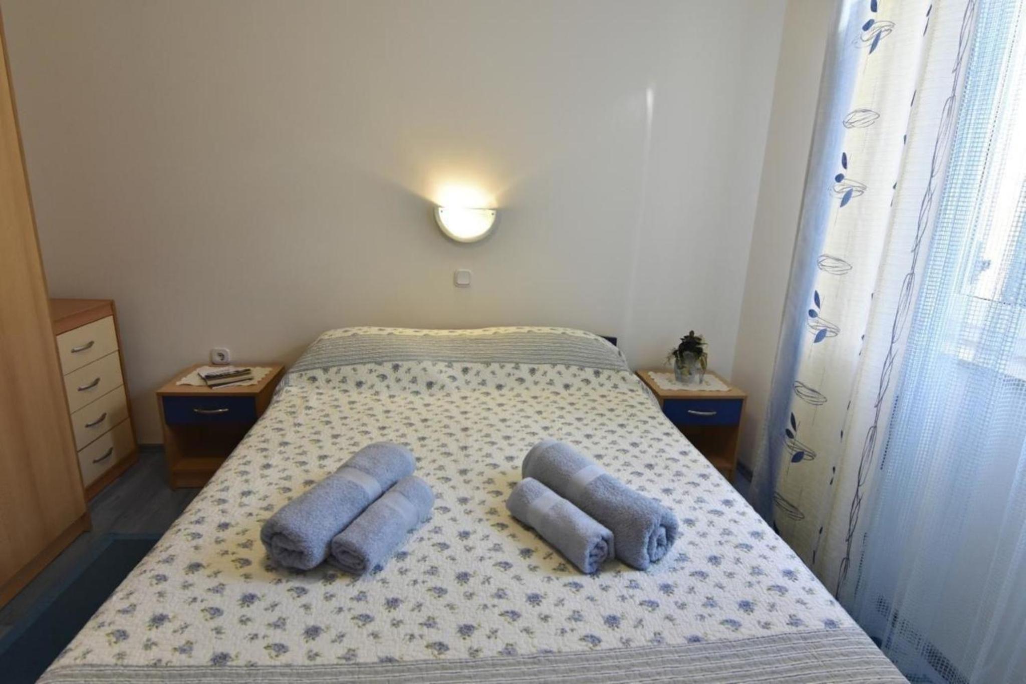 Apartment photo 2