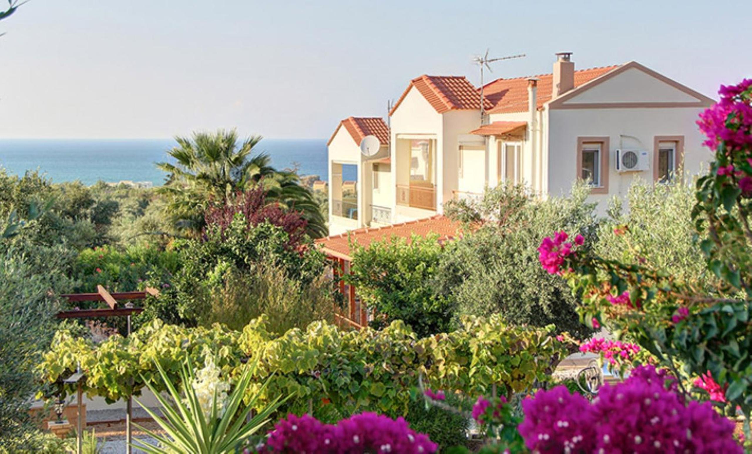Villa With Private Pool photo 2