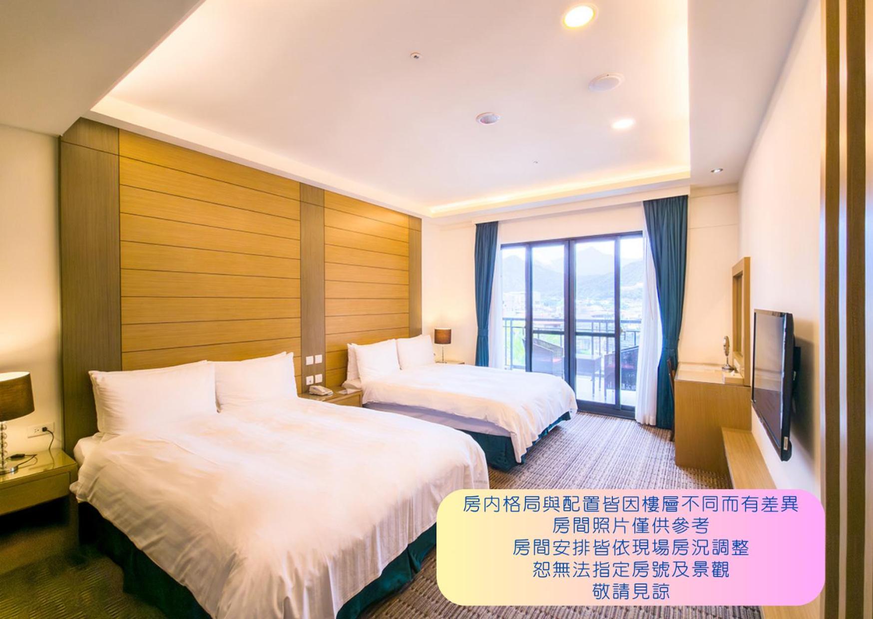 Quadruple Room with Bath - Photo 1