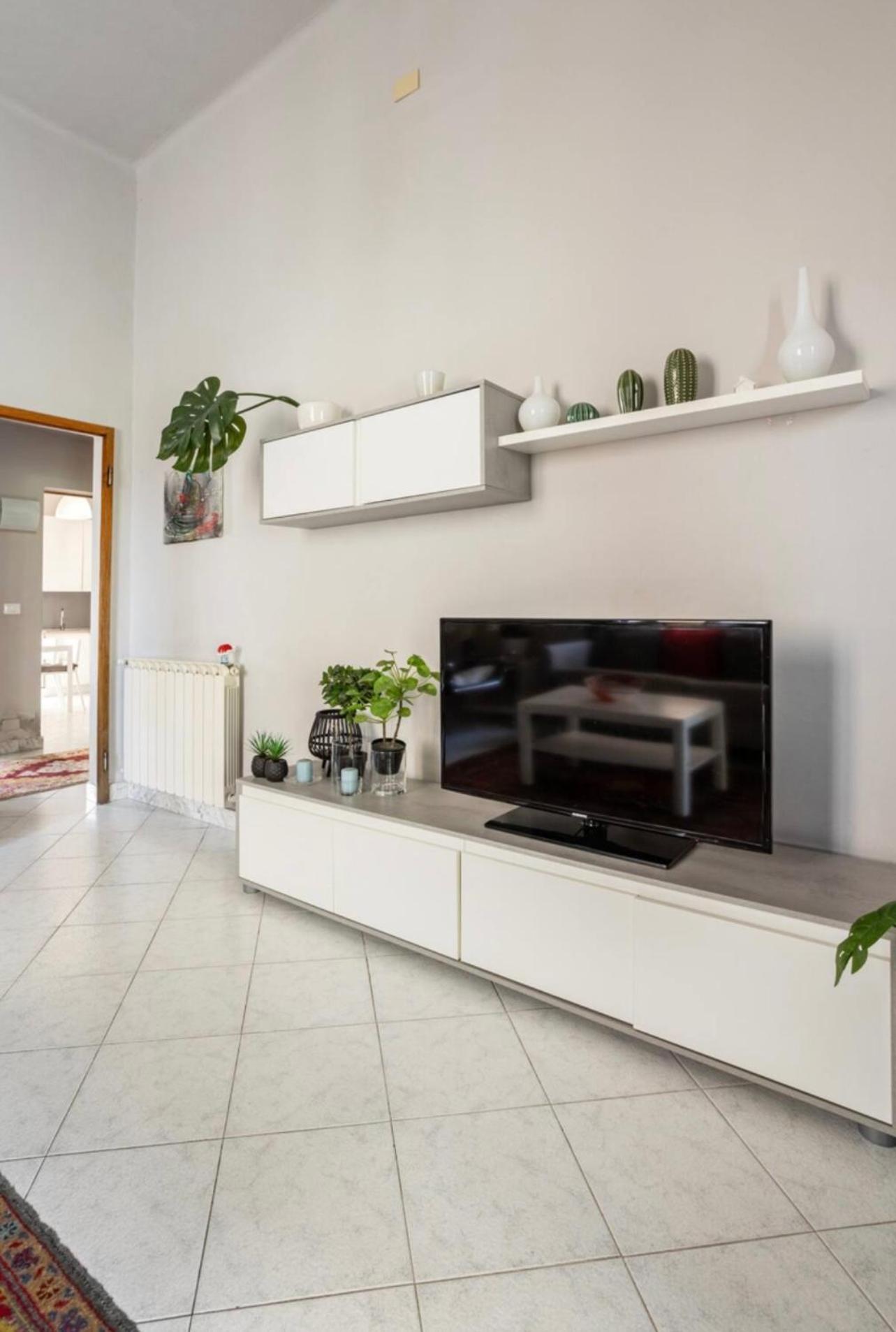 Two-Bedroom House photo 2