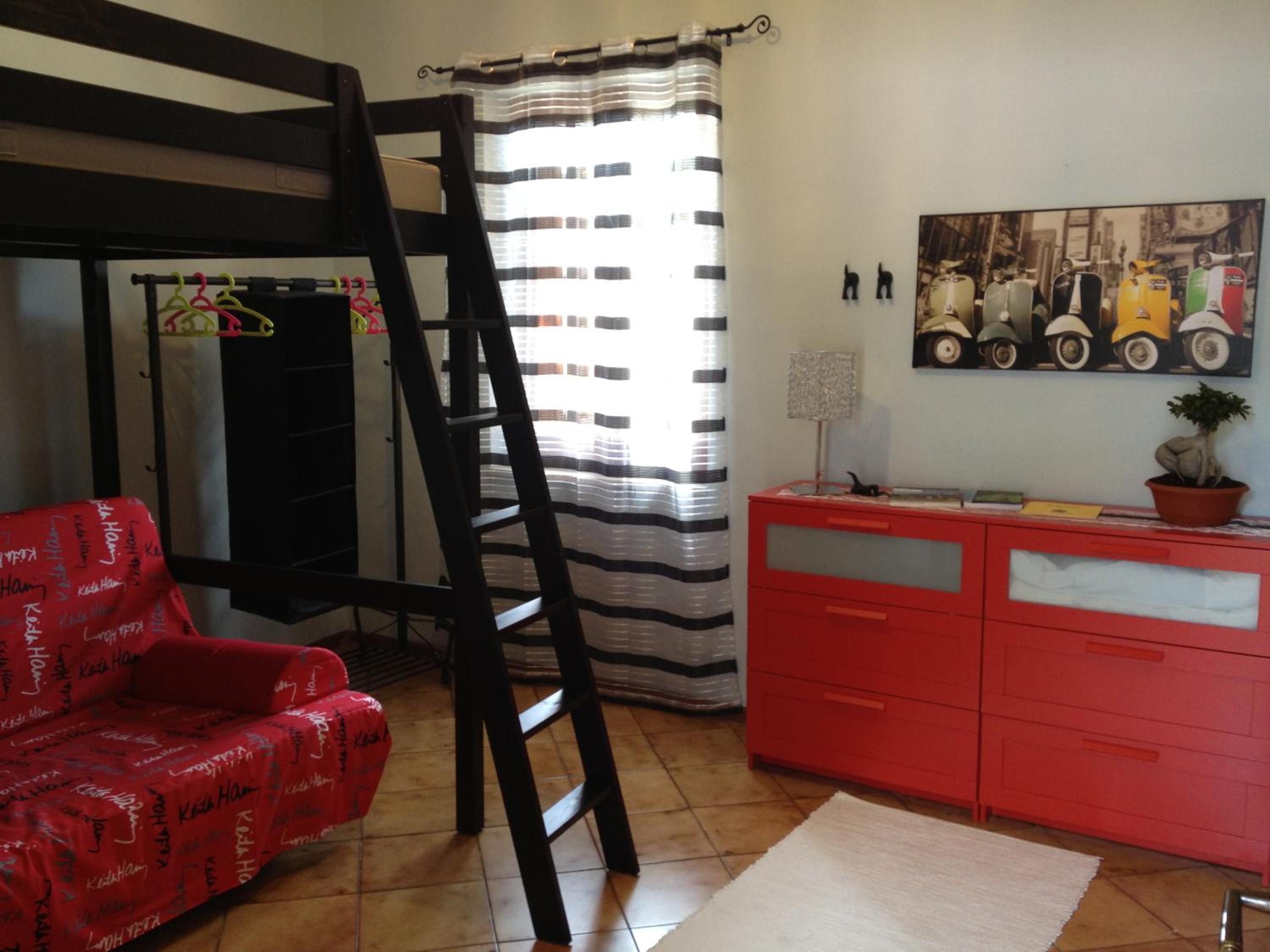 Four-Bedroom House photo 1