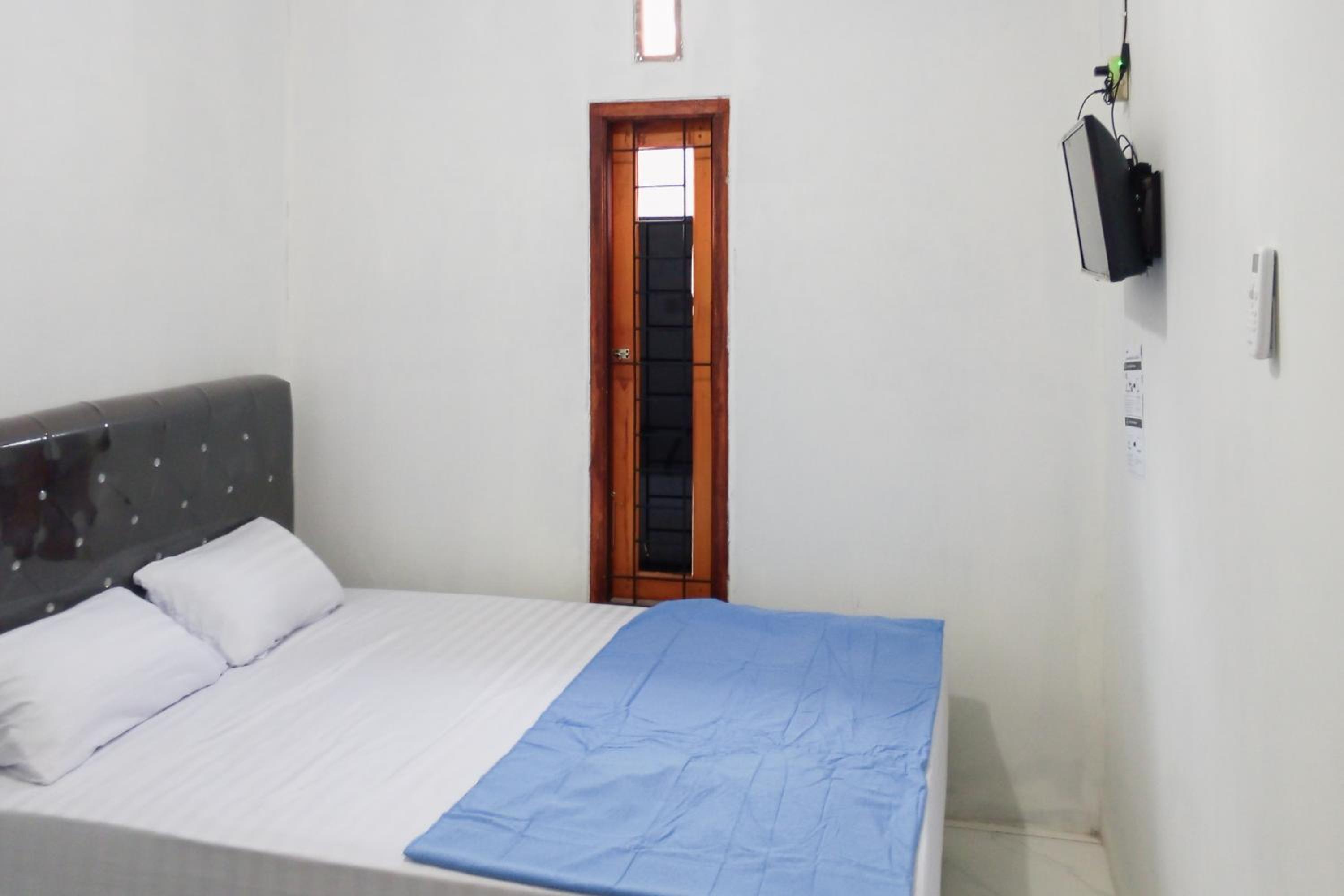 Standard Double Room photo 3