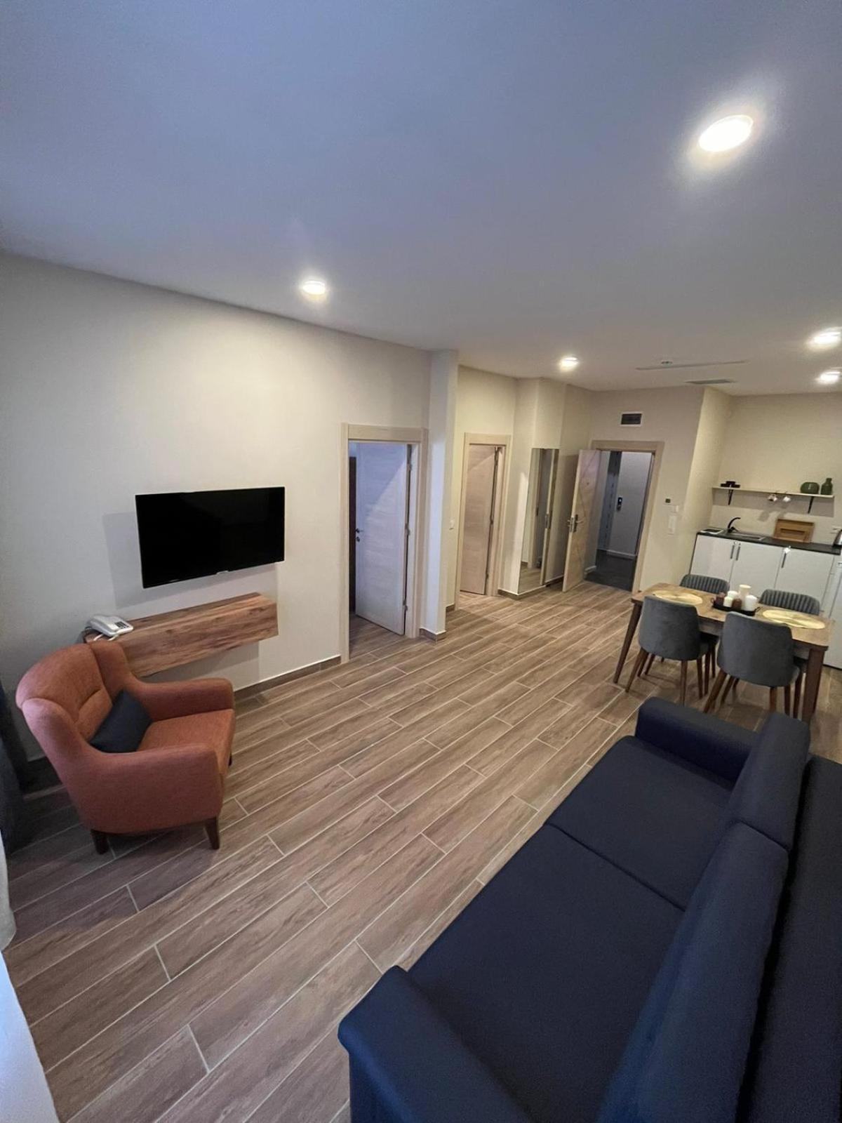 Deluxe Suite photo 1