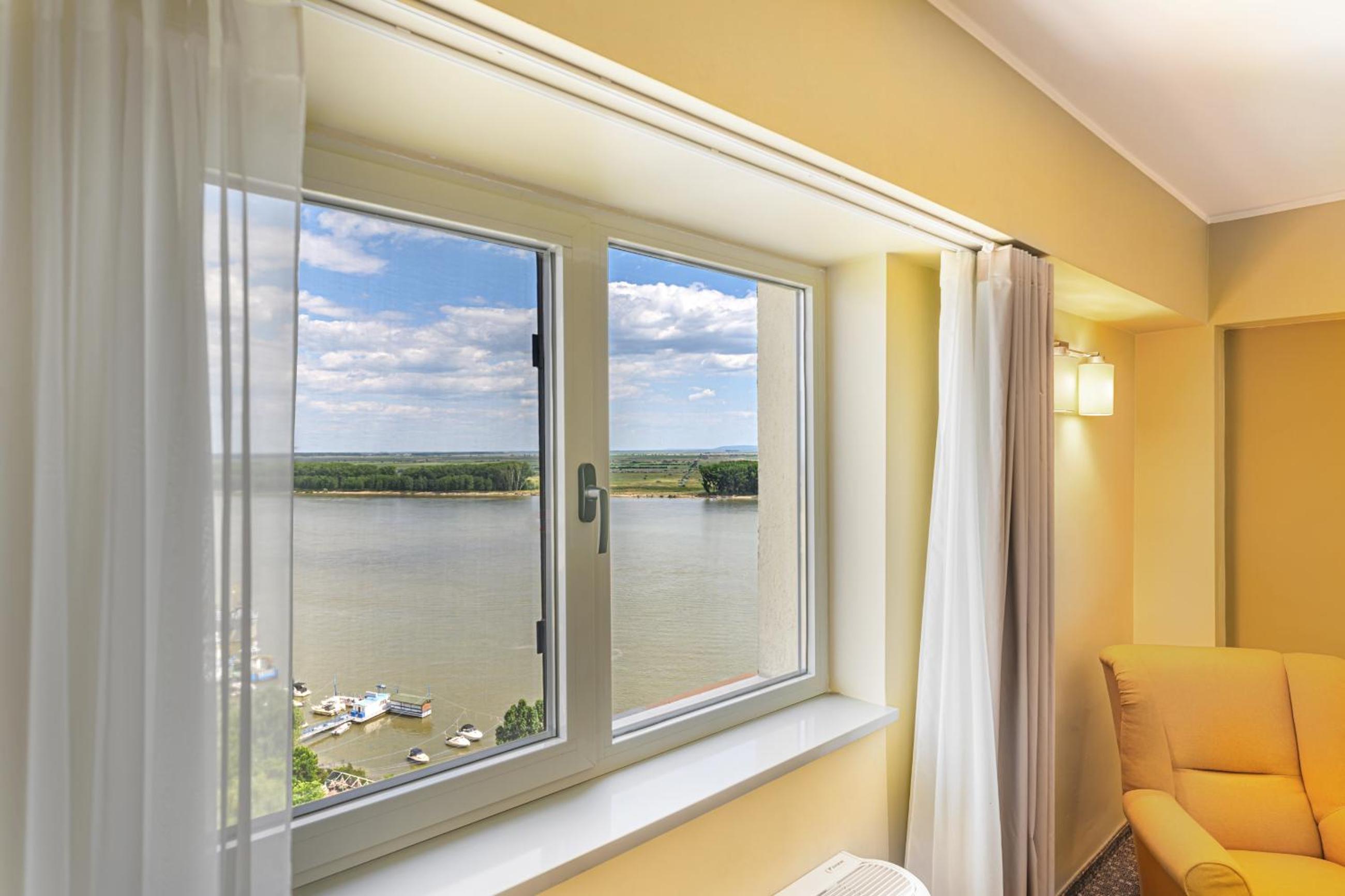 Sky Suite Balcony Danube View  - Photo 8