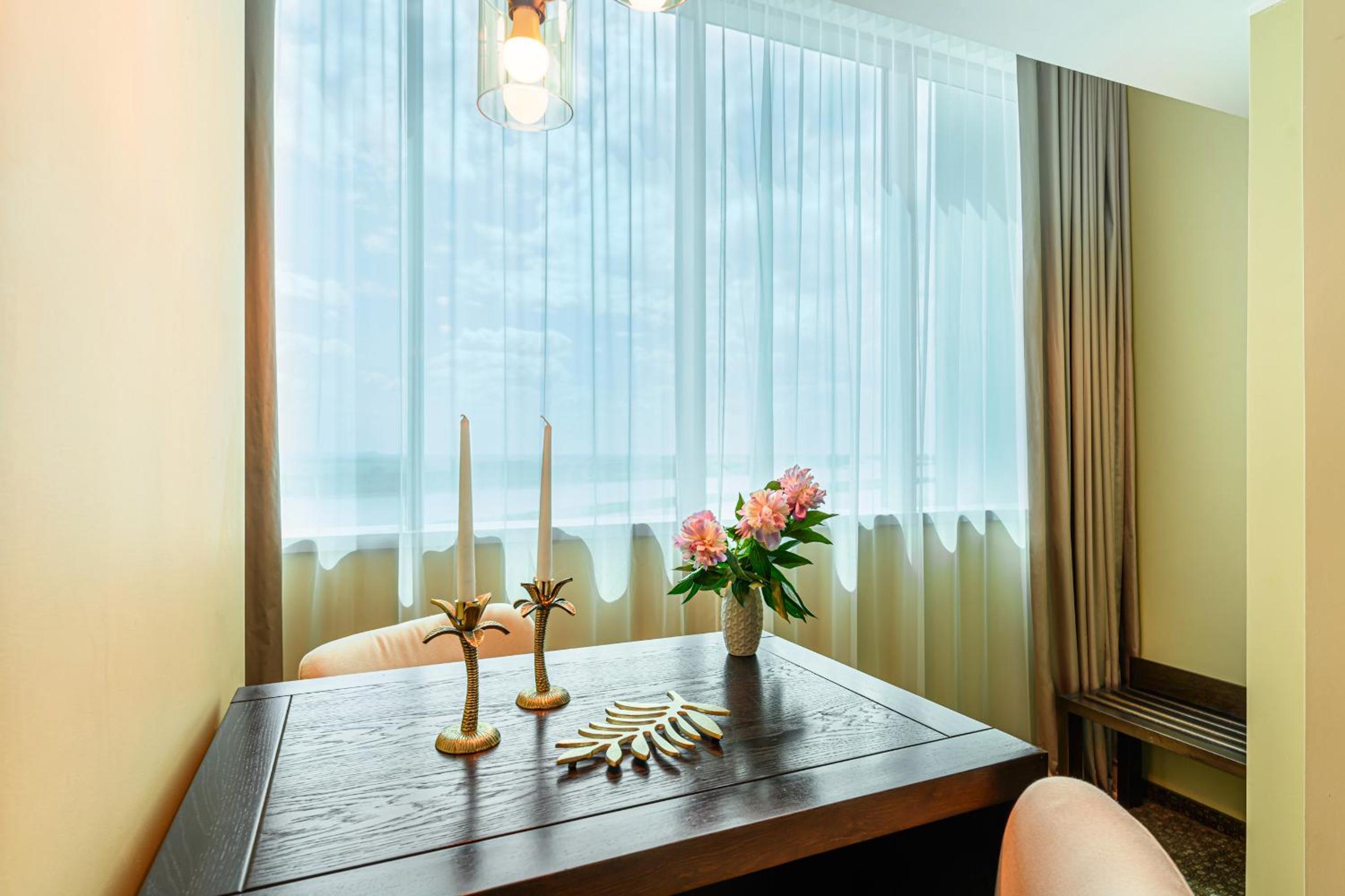 Sky Suite Balcony Danube View  - Photo 13