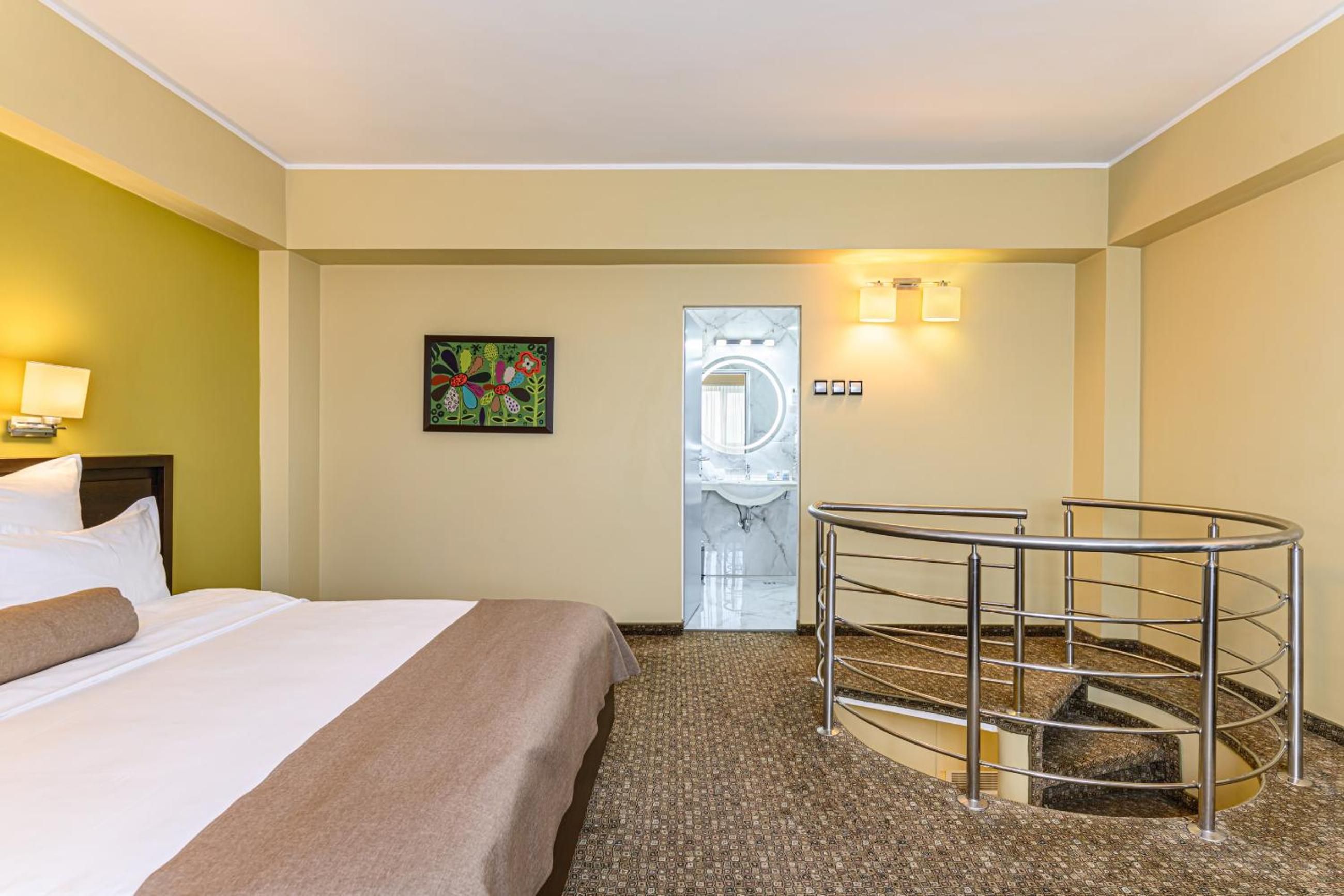 Sky Suite Balcony Danube View  - Photo 9
