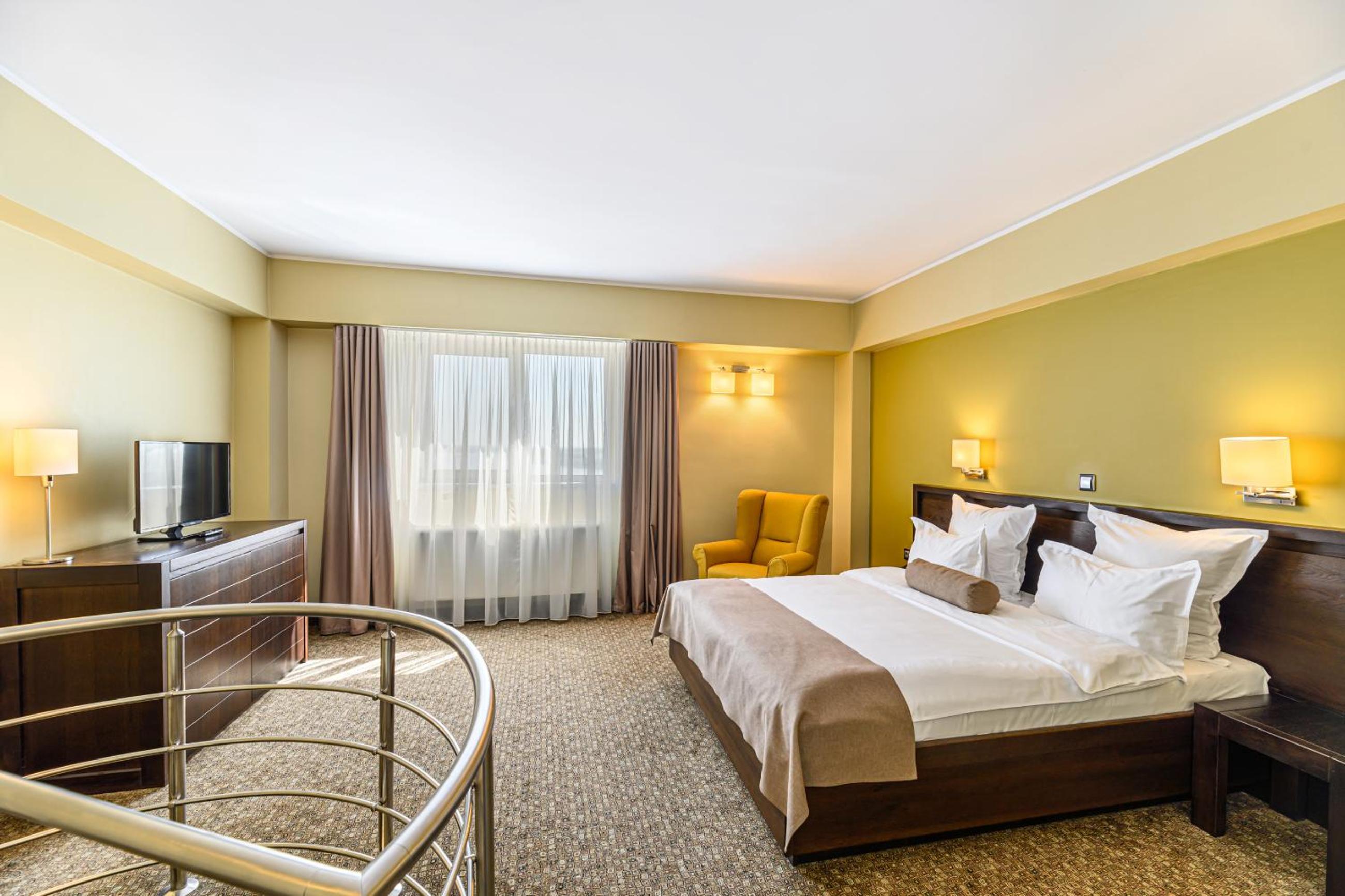 Sky Suite Balcony Danube View  - Photo 11