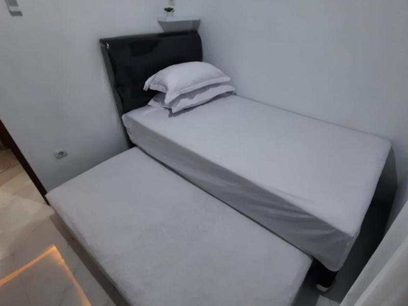 Two-Bedroom House photo 3