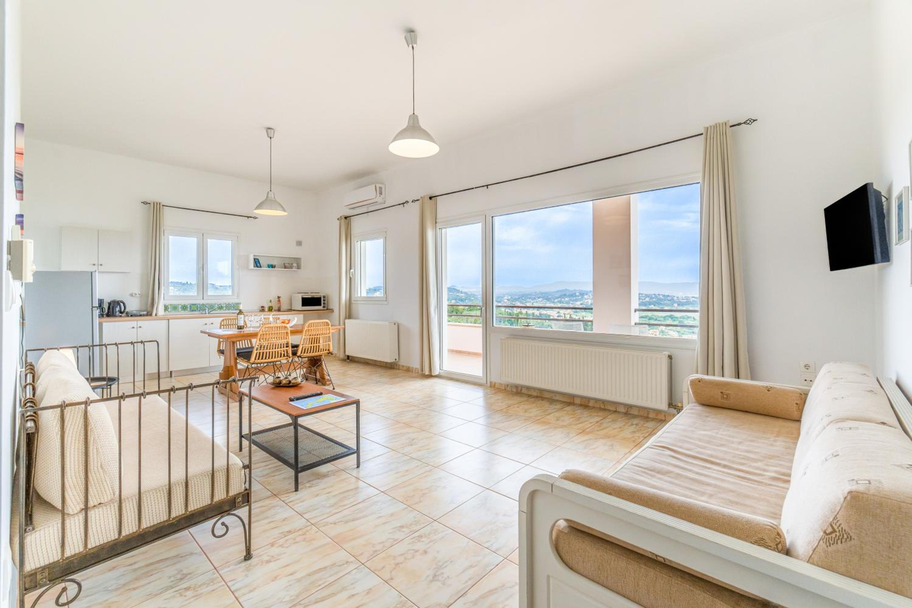 Superior One-Bedroom Apartment With Balcony photo 1