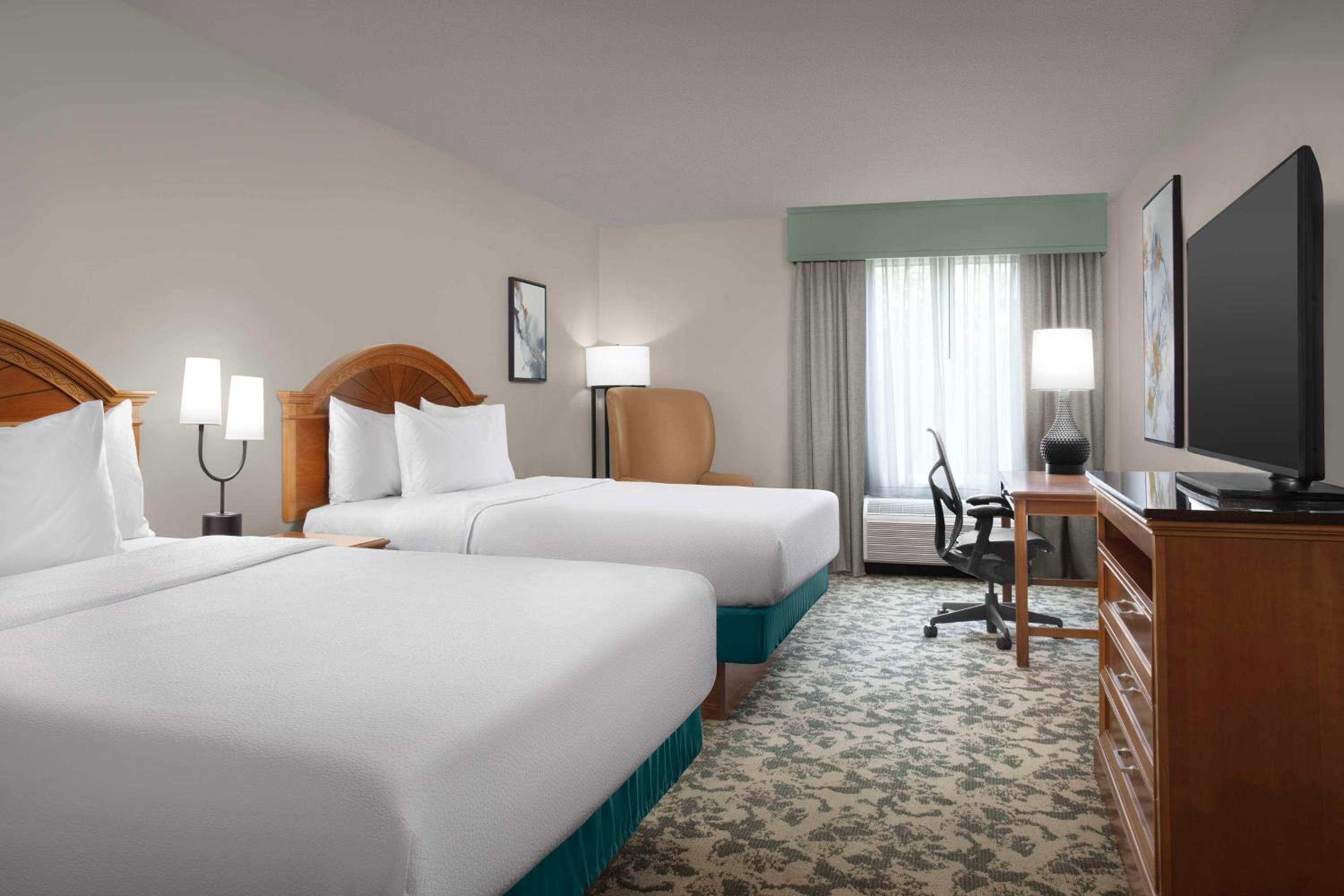 Queen Room with Two Queen Beds - Photo 1