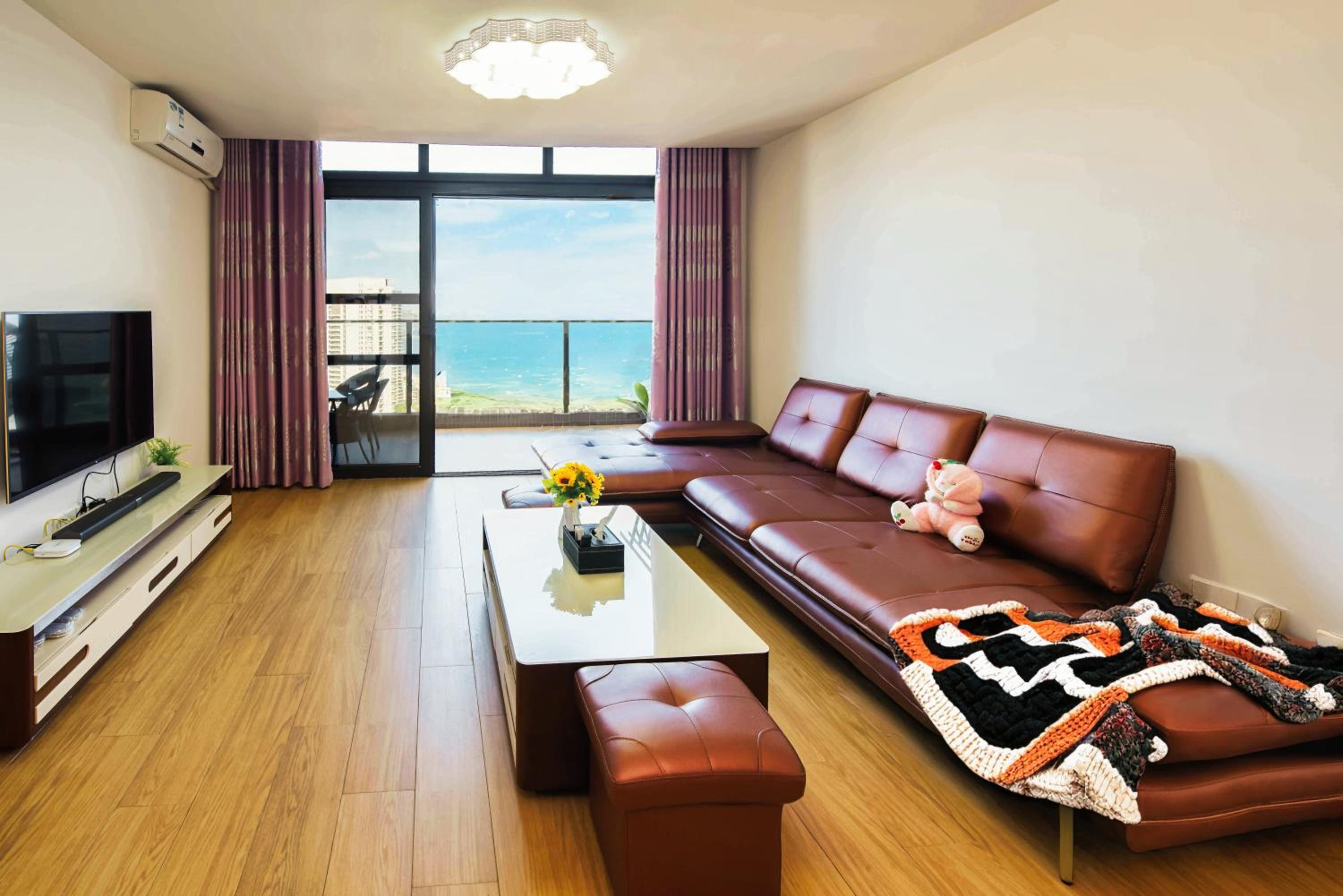 Family Room with Sea View
