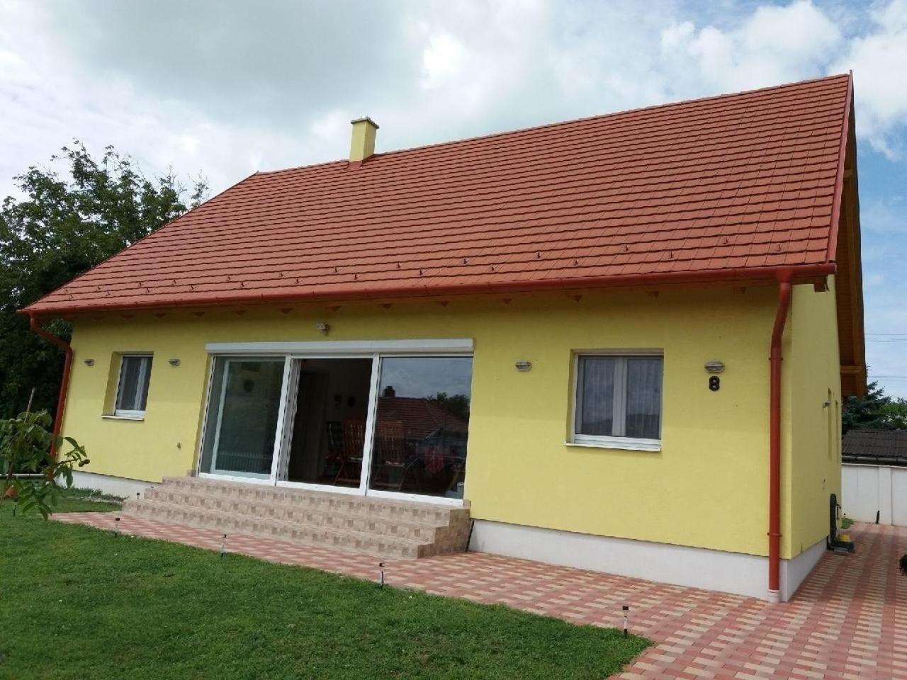 Holiday Home photo 2